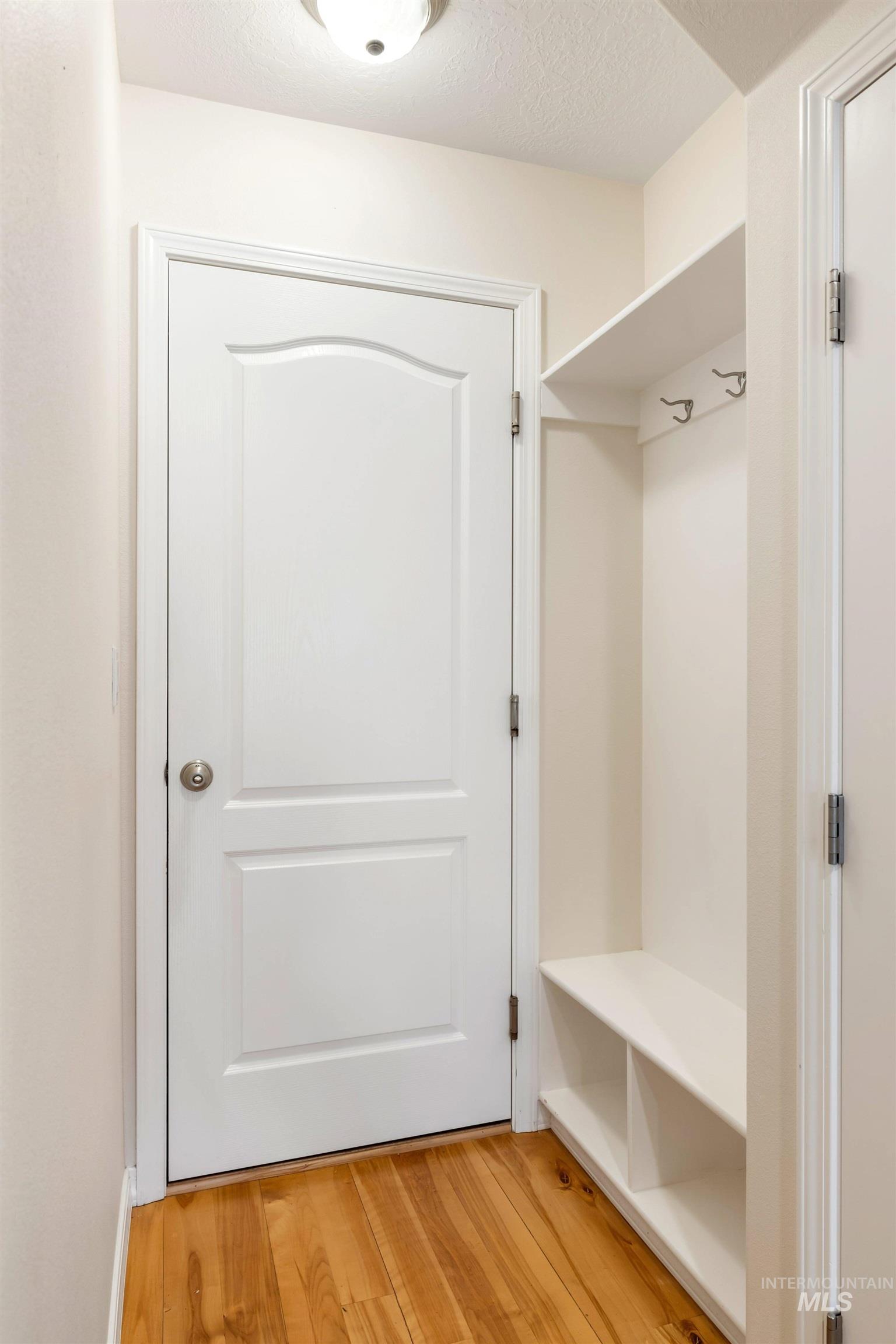 5475 N Mendelson Ave Property Photo 16
