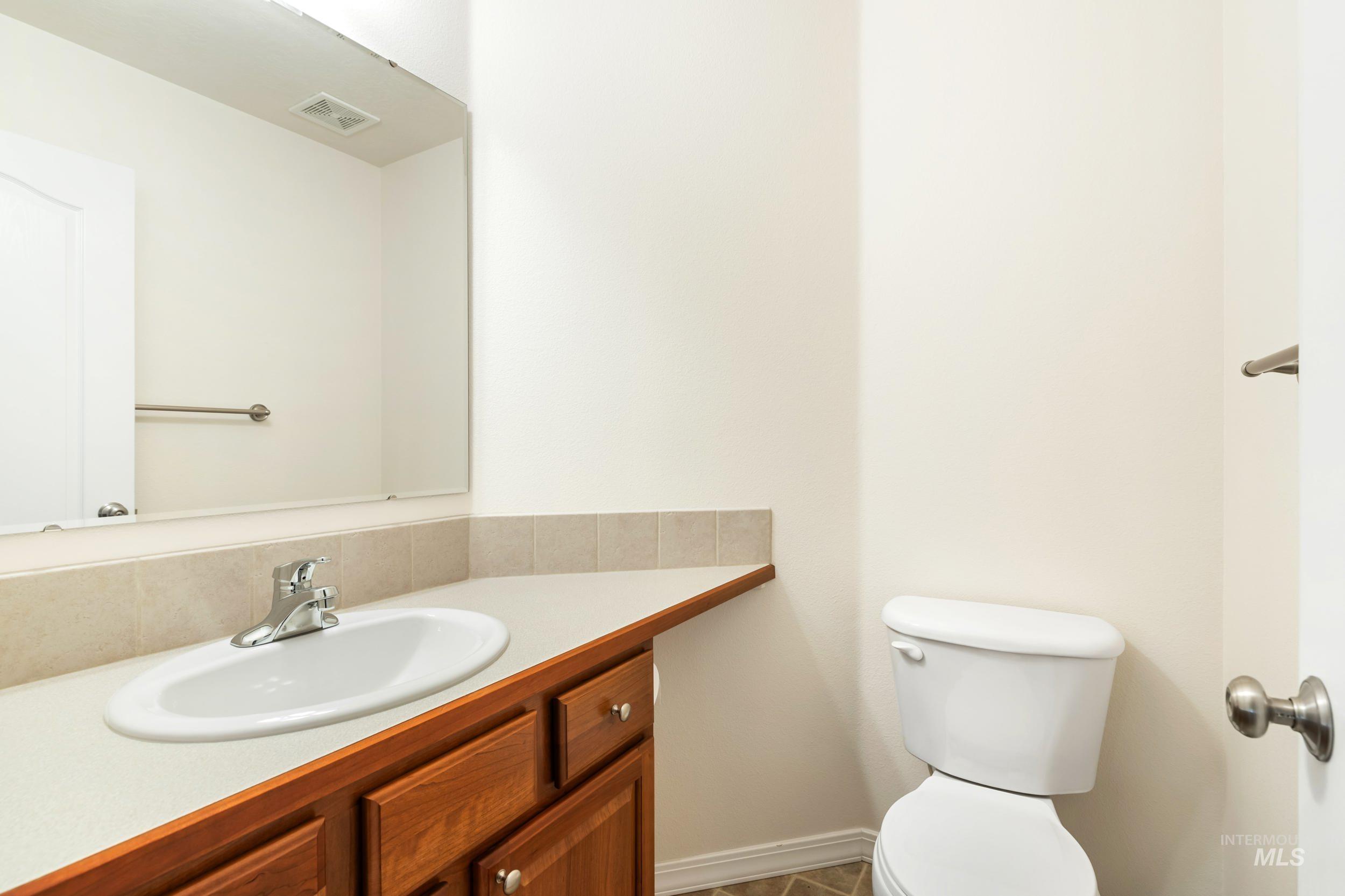 5475 N Mendelson Ave Property Photo 17