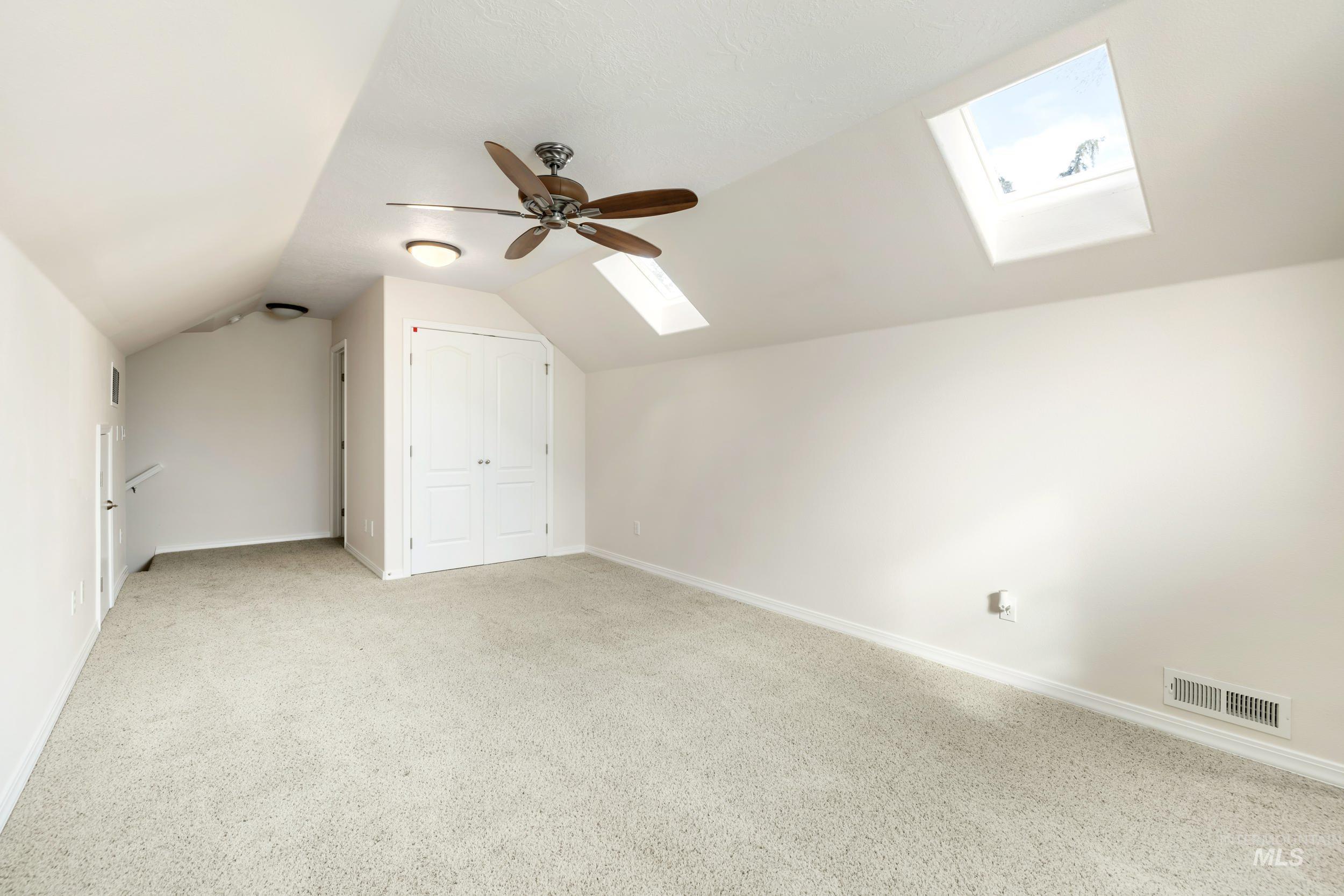 5475 N Mendelson Ave Property Photo 29