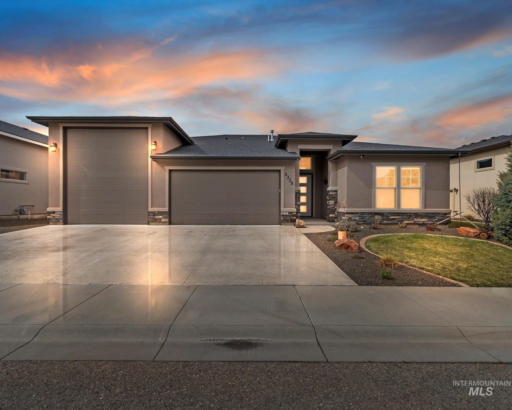 3335 S Blackspur Ave Property Photo