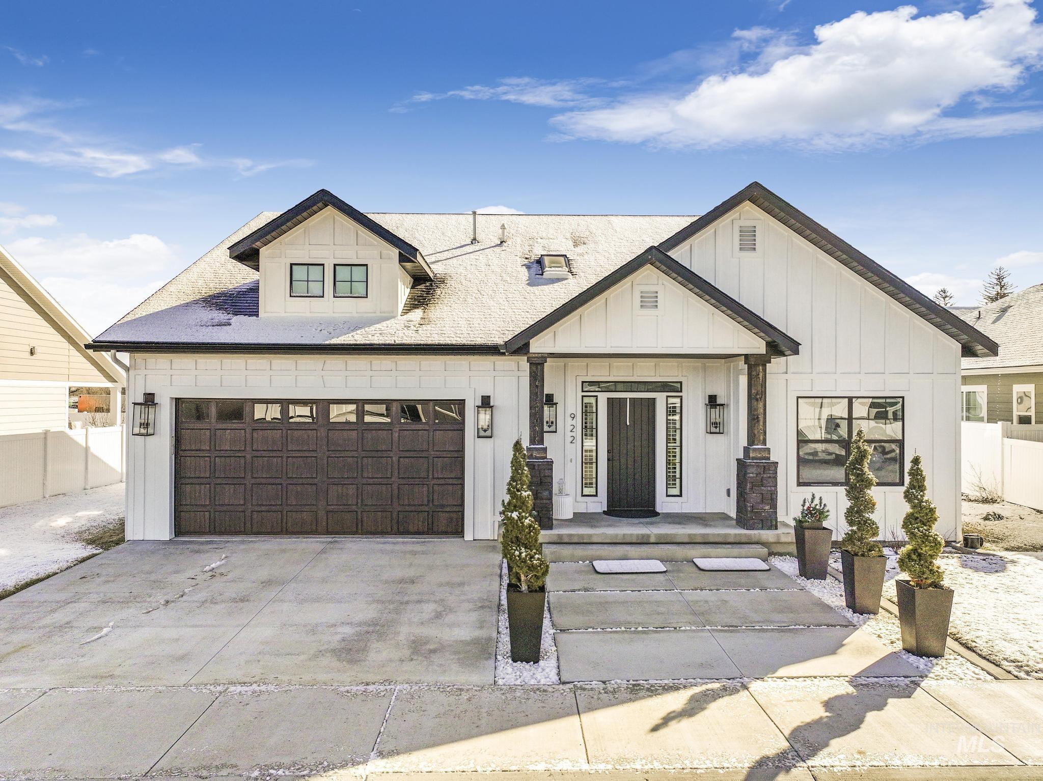 922 Victory Drive Property Photo