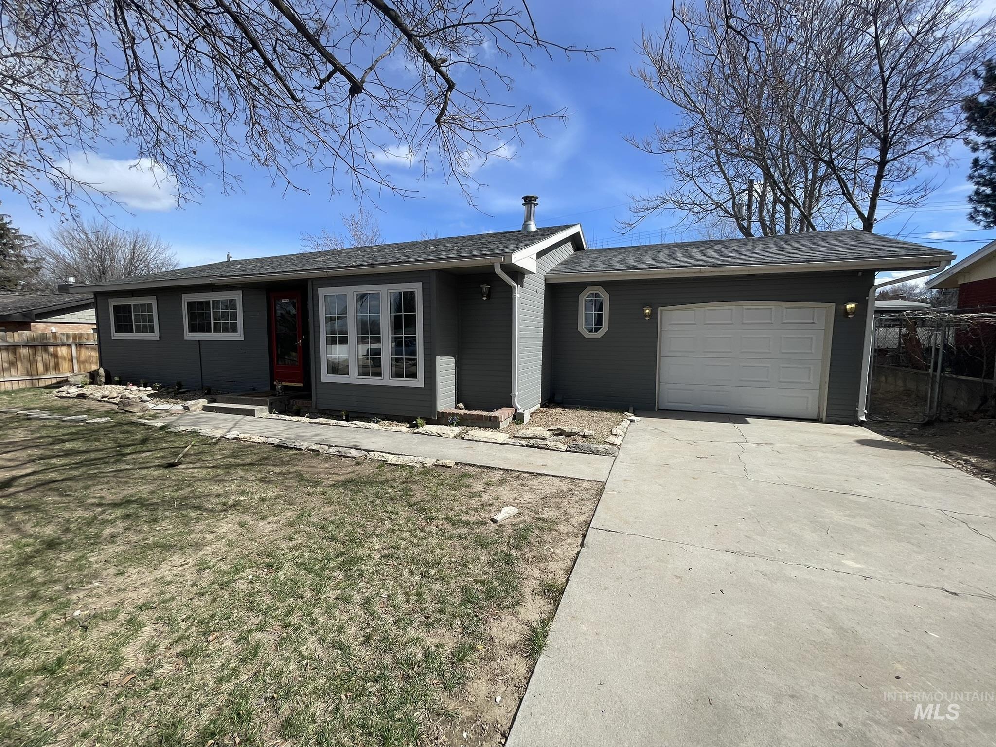 Canyon Hill Real Estate Listings Main Image