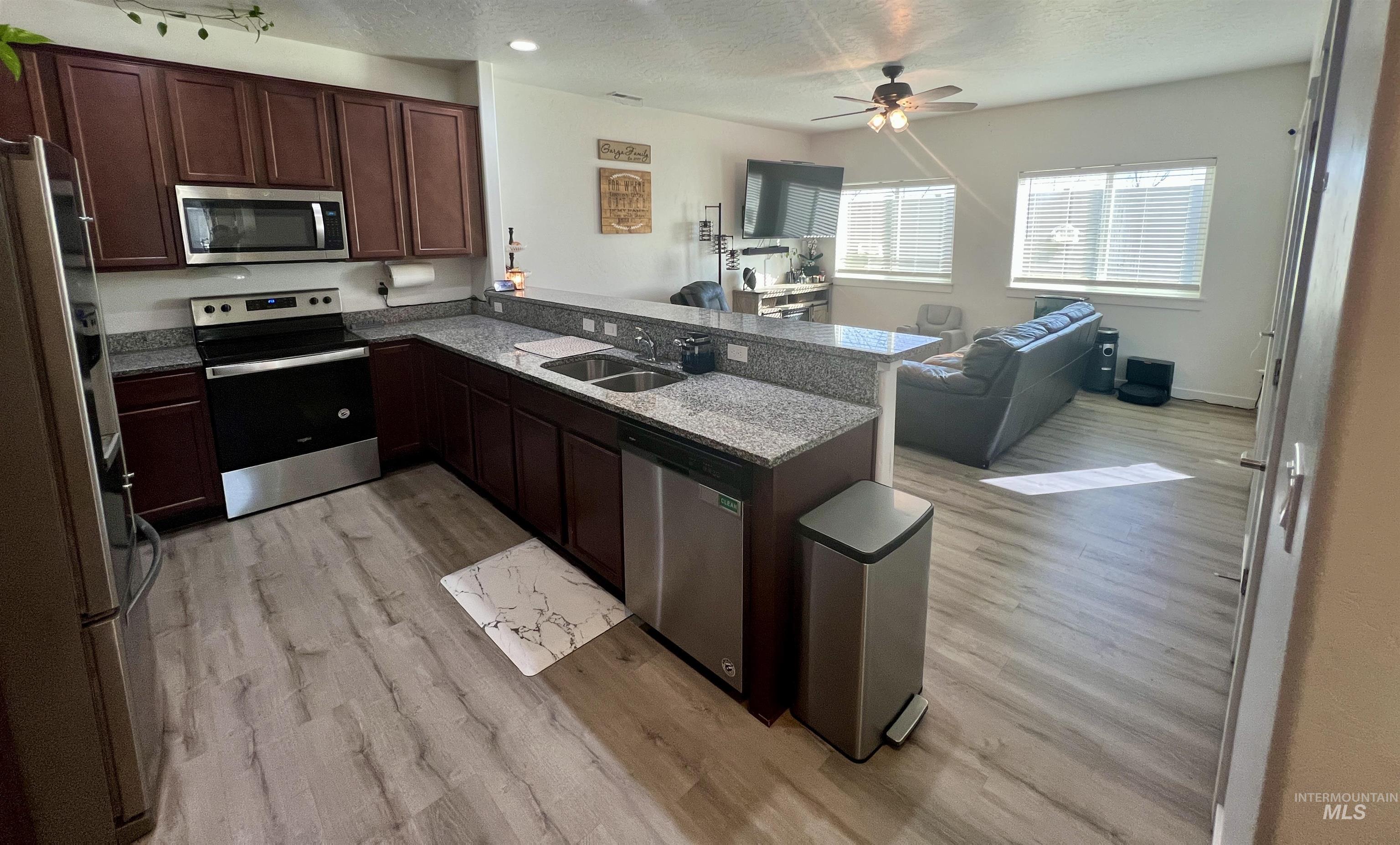 5710 Cherry Property Photo 6