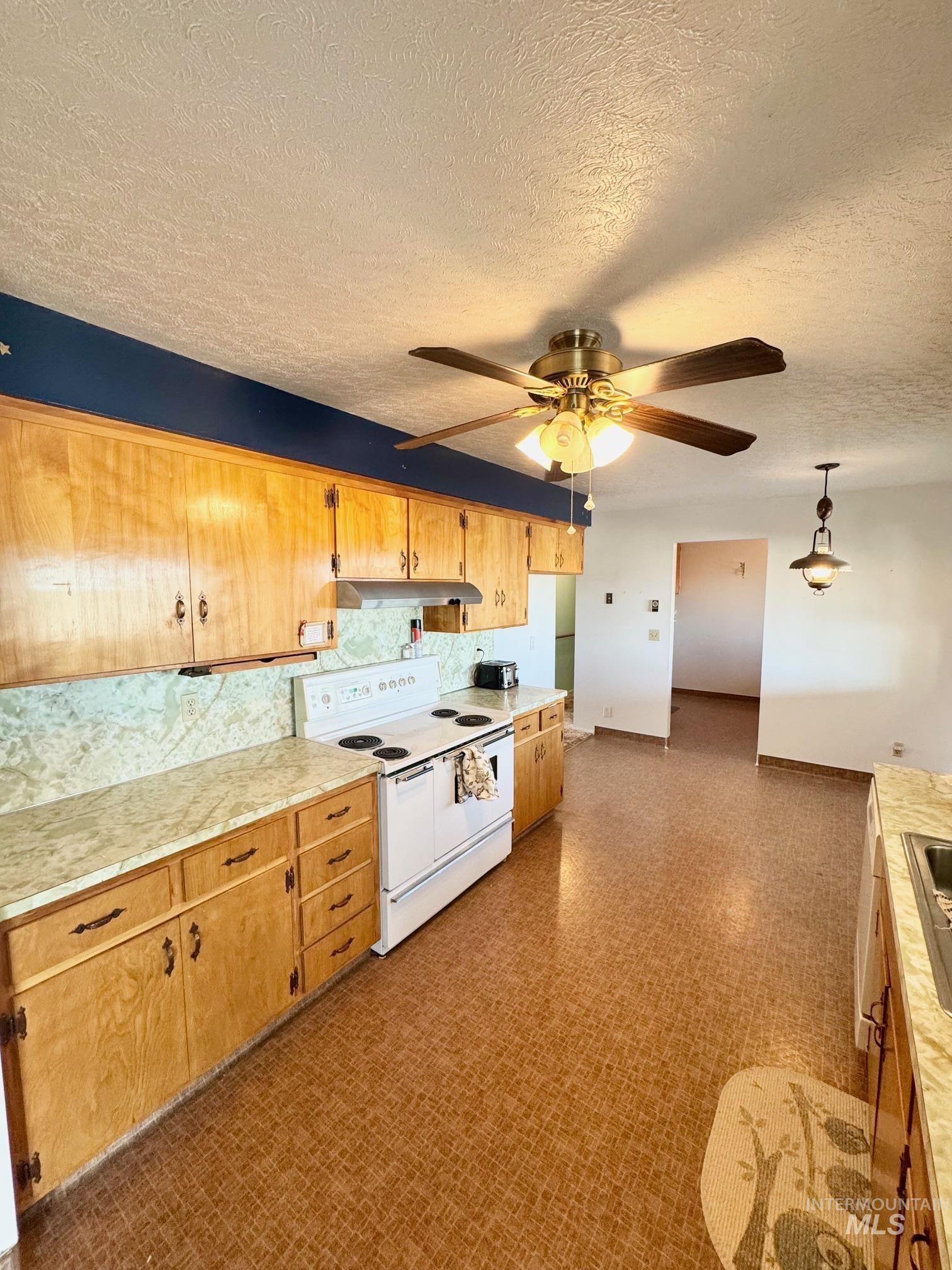 200 N 200 E Property Photo 6