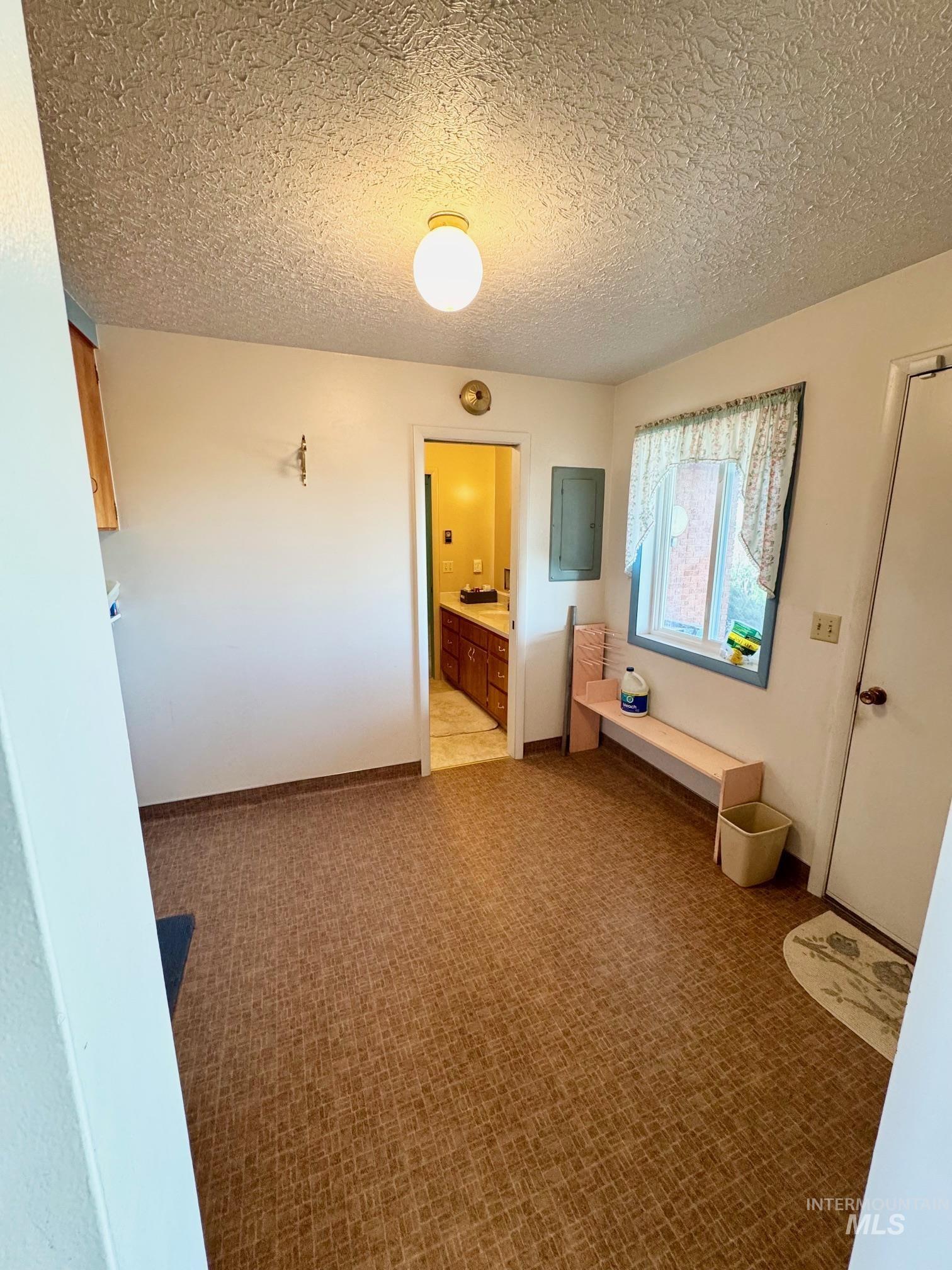 200 N 200 E Property Photo 8