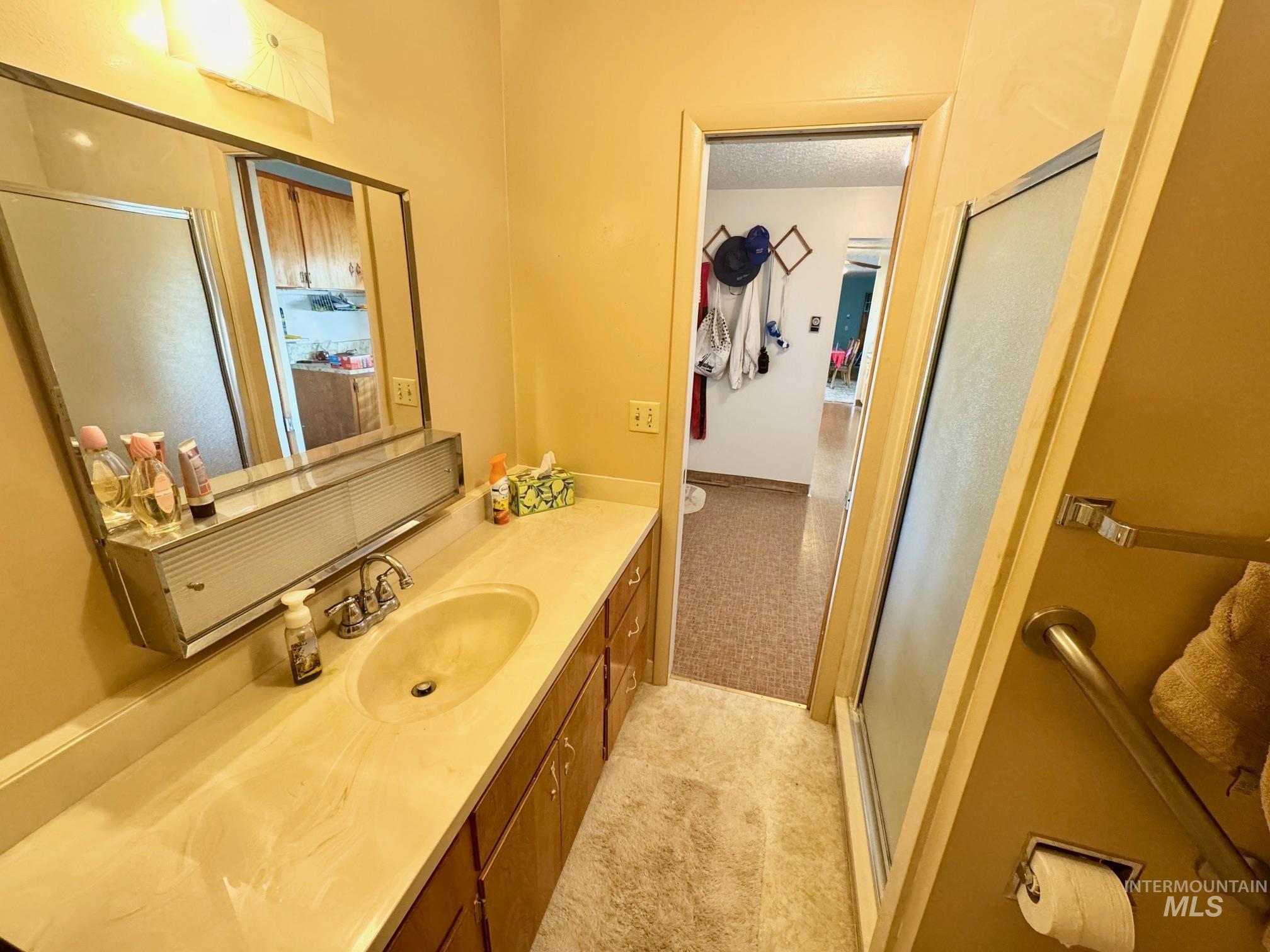 200 N 200 E Property Photo 9