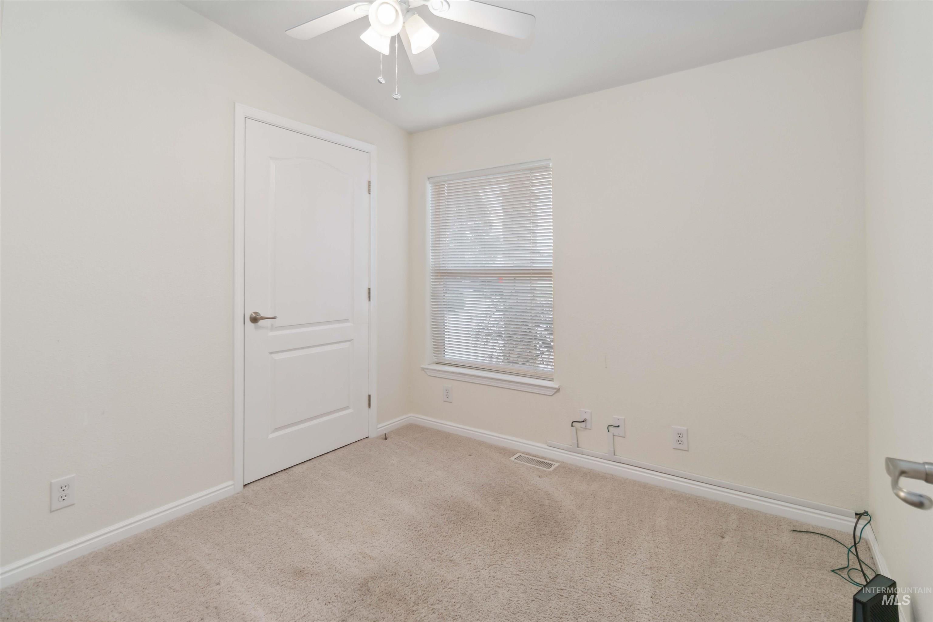 421 S Curtis #23 Property Photo 14