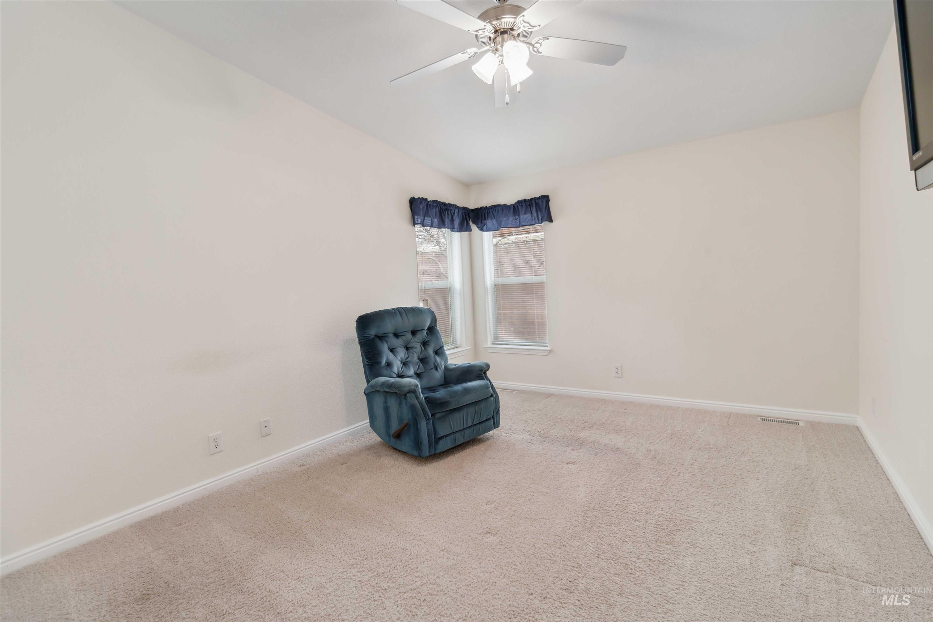 421 S Curtis #23 Property Photo 17