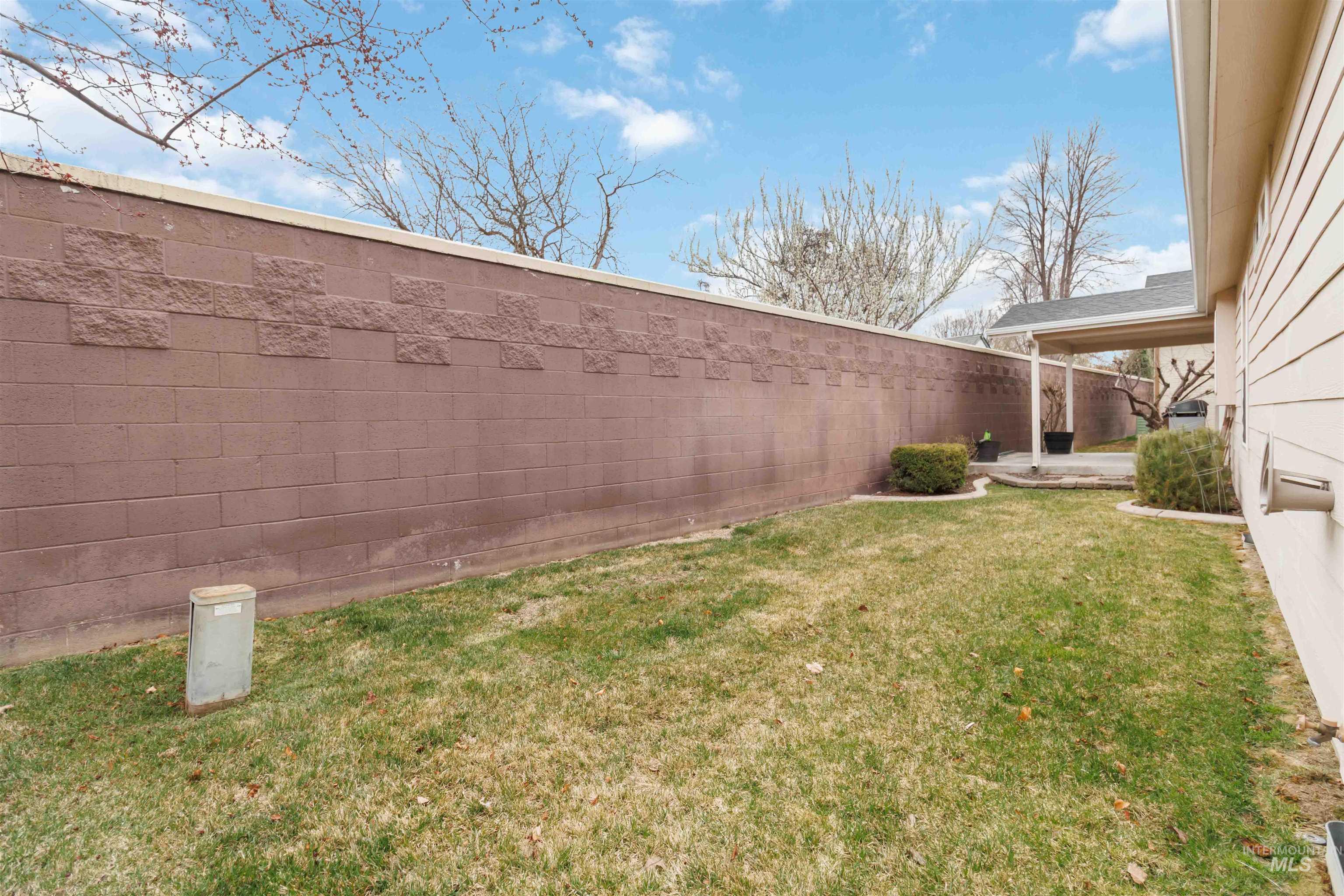 421 S Curtis #23 Property Photo 25