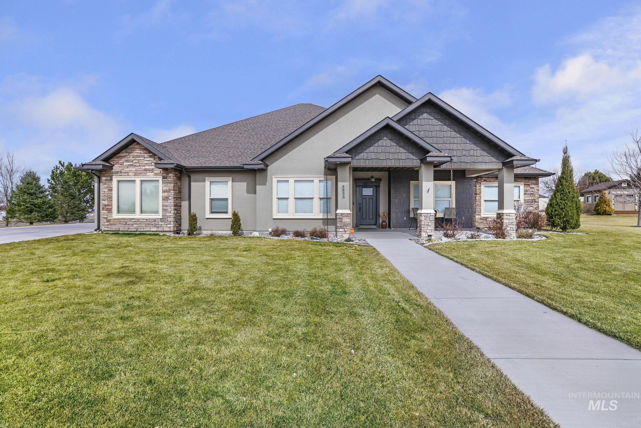 3833 Gary Circle Property Photo
