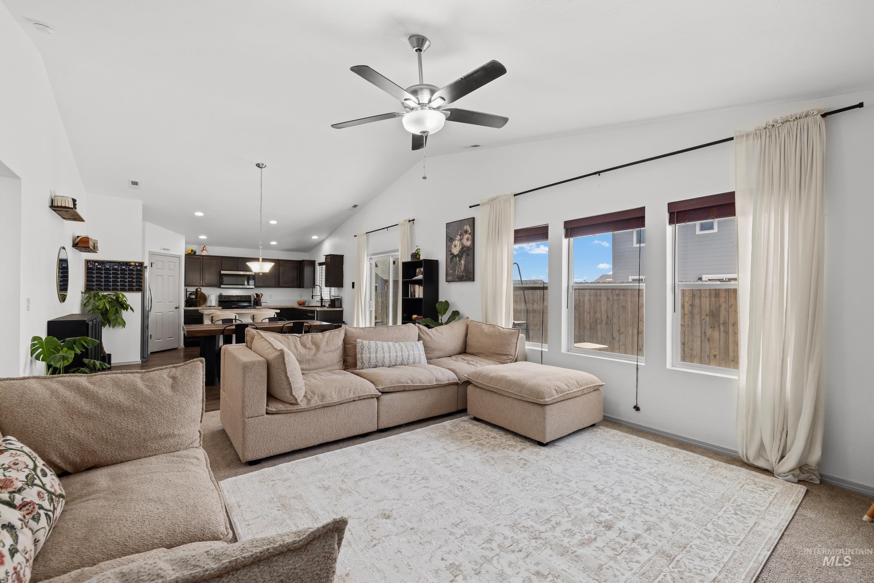 1755 Sw Levant Property Photo 9