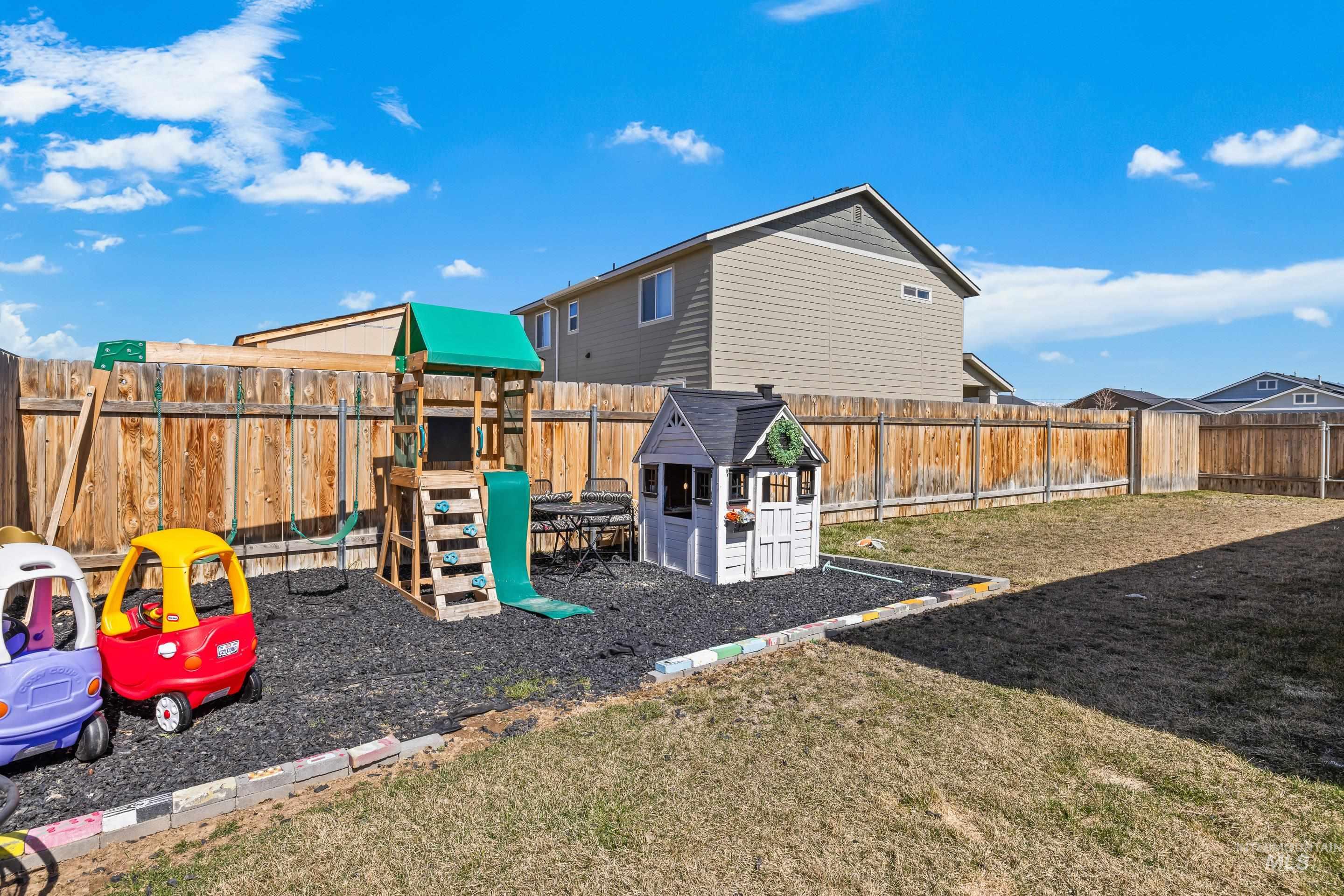 1755 Sw Levant Property Photo 36