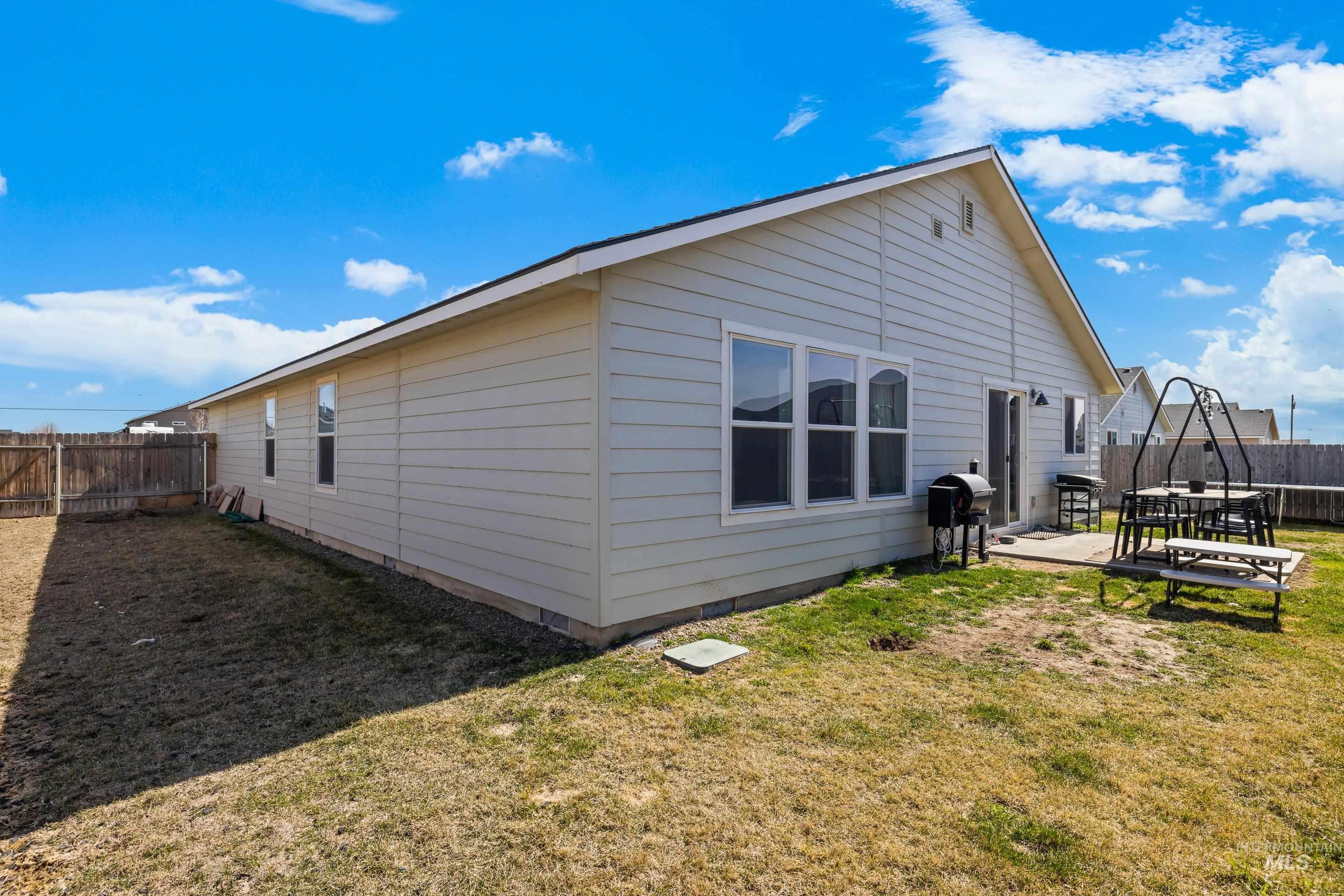 1755 Sw Levant Property Photo 37