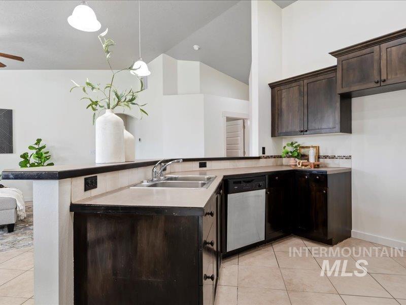 223 Quail Property Photo 17