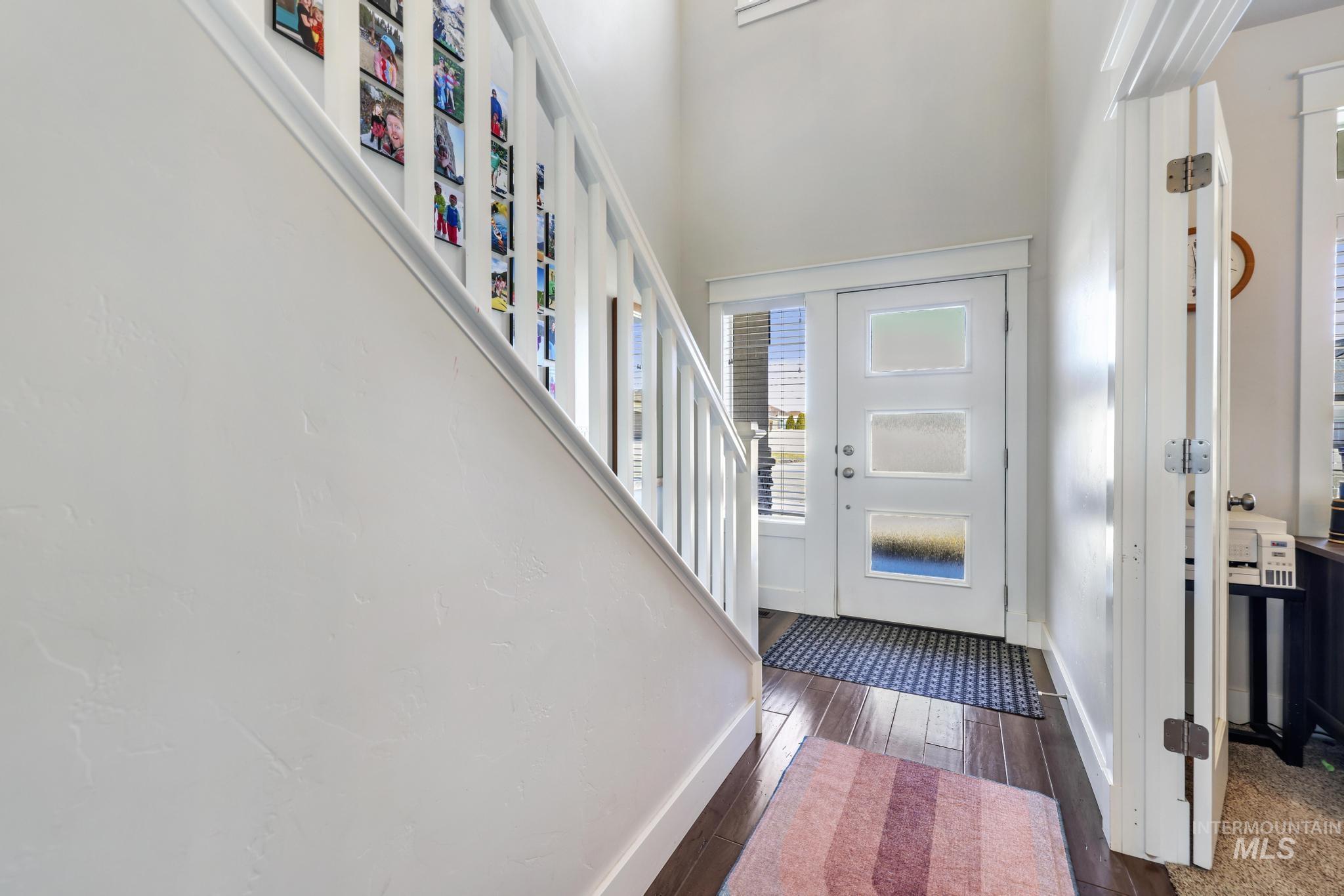 2828 Sunray Loop Property Photo 4