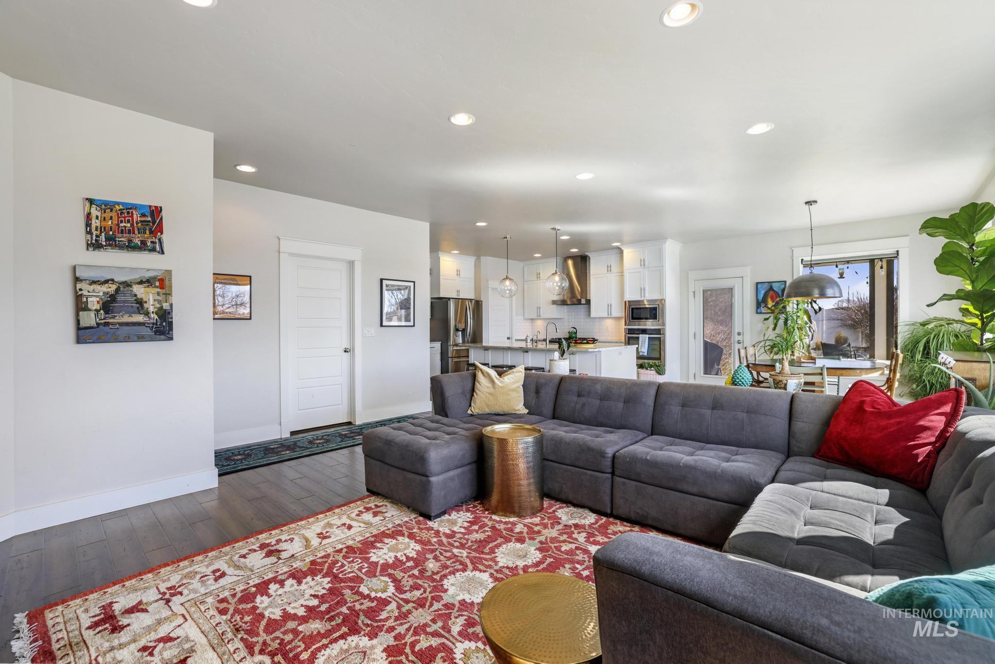 2828 Sunray Loop Property Photo 20