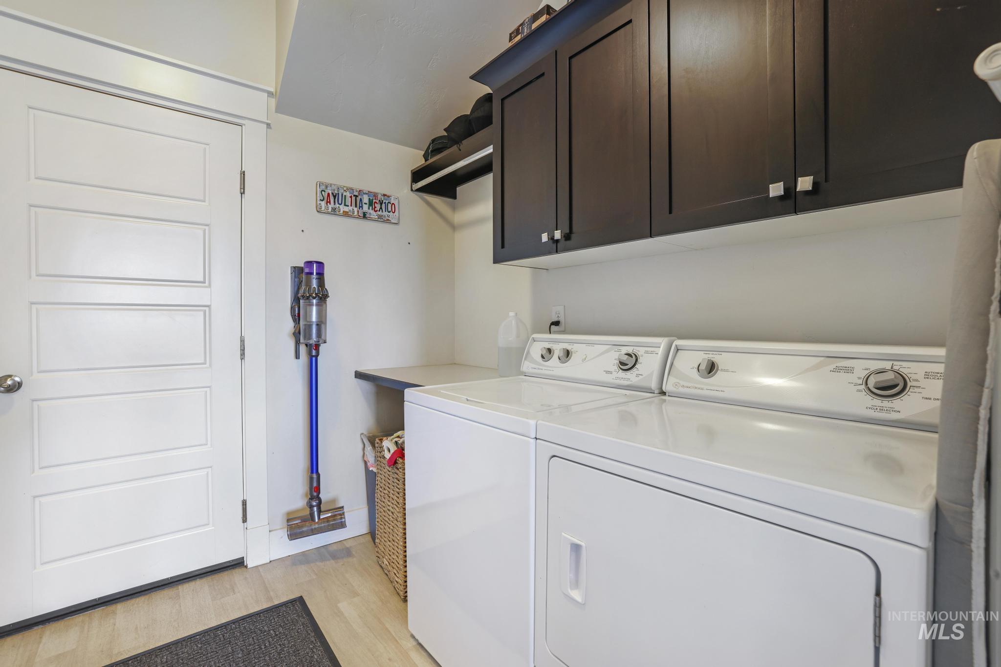 2828 Sunray Loop Property Photo 21