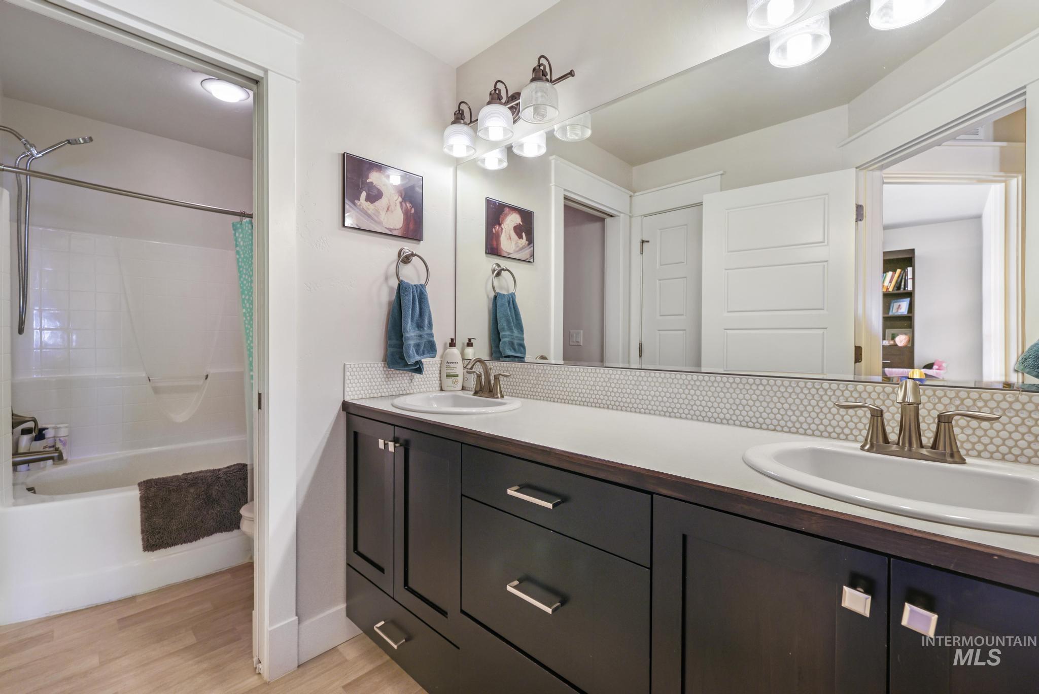 2828 Sunray Loop Property Photo 33