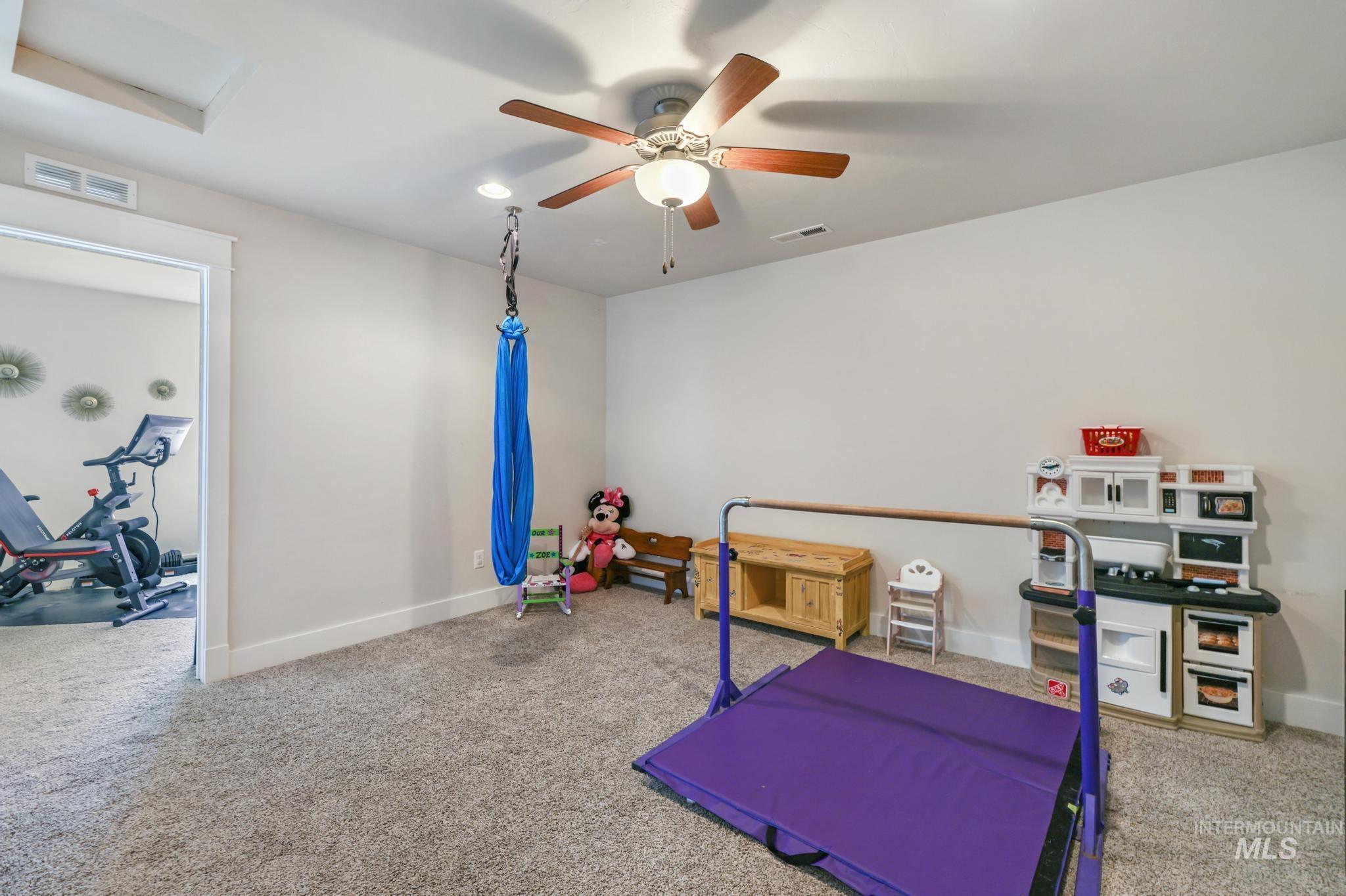 2828 Sunray Loop Property Photo 34