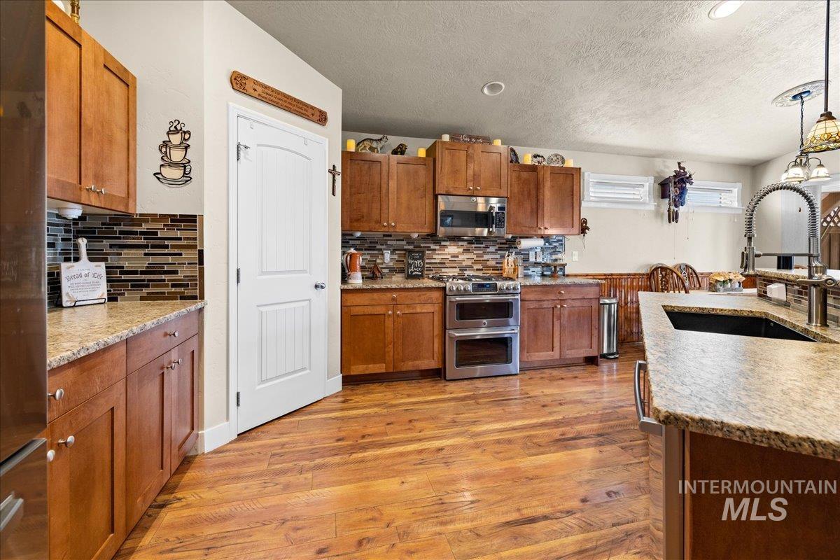 23 N Zion Park Drive Property Photo 6