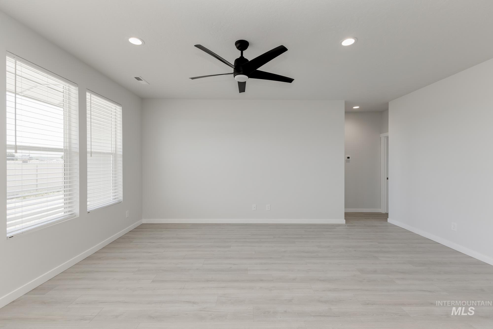 12601 Kinsella St Property Photo 9