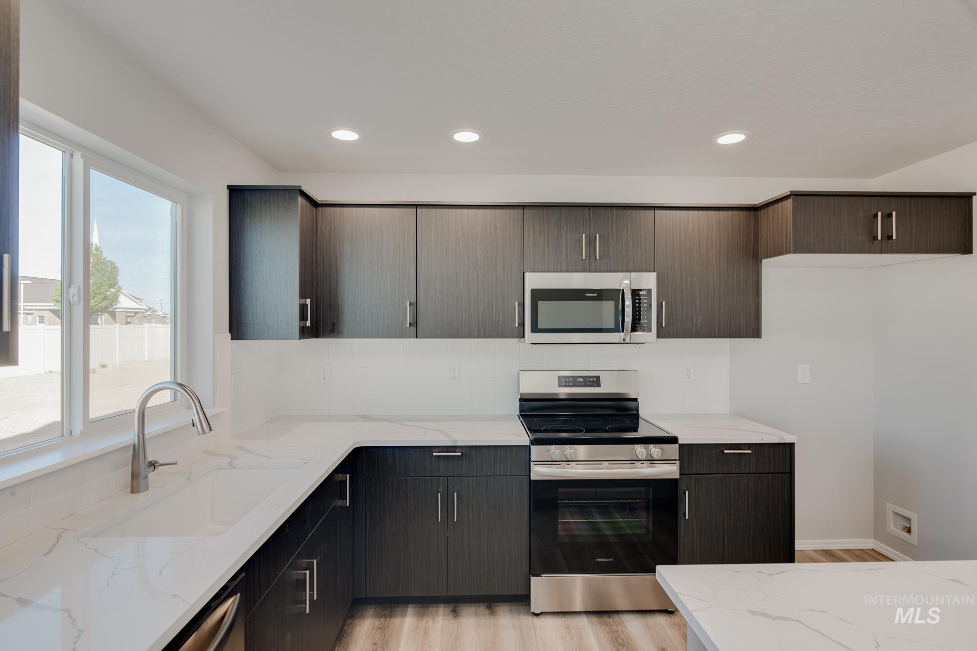 2810 N Arroyo Vista Way Property Photo 4