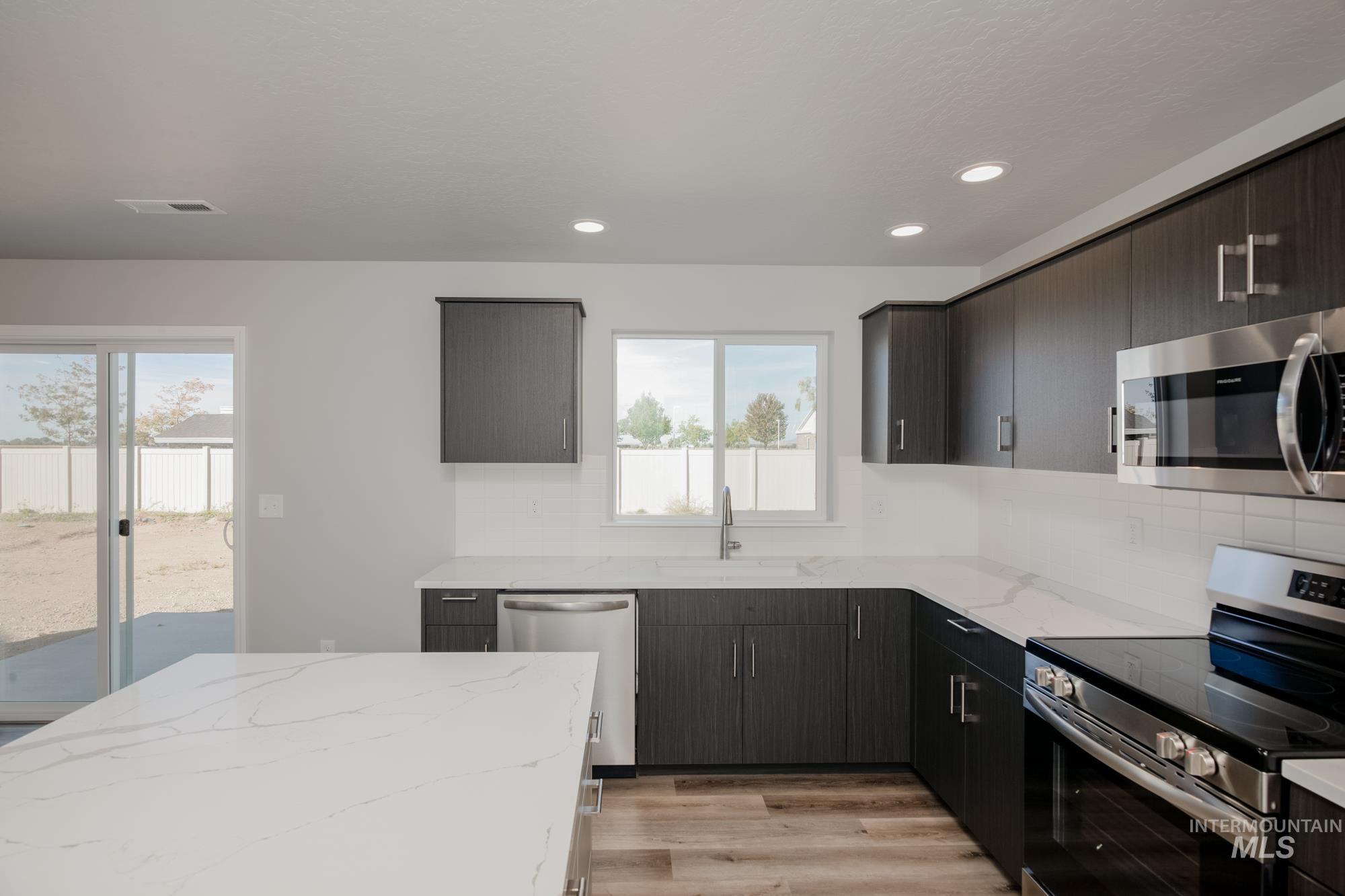2810 N Arroyo Vista Way Property Photo 5