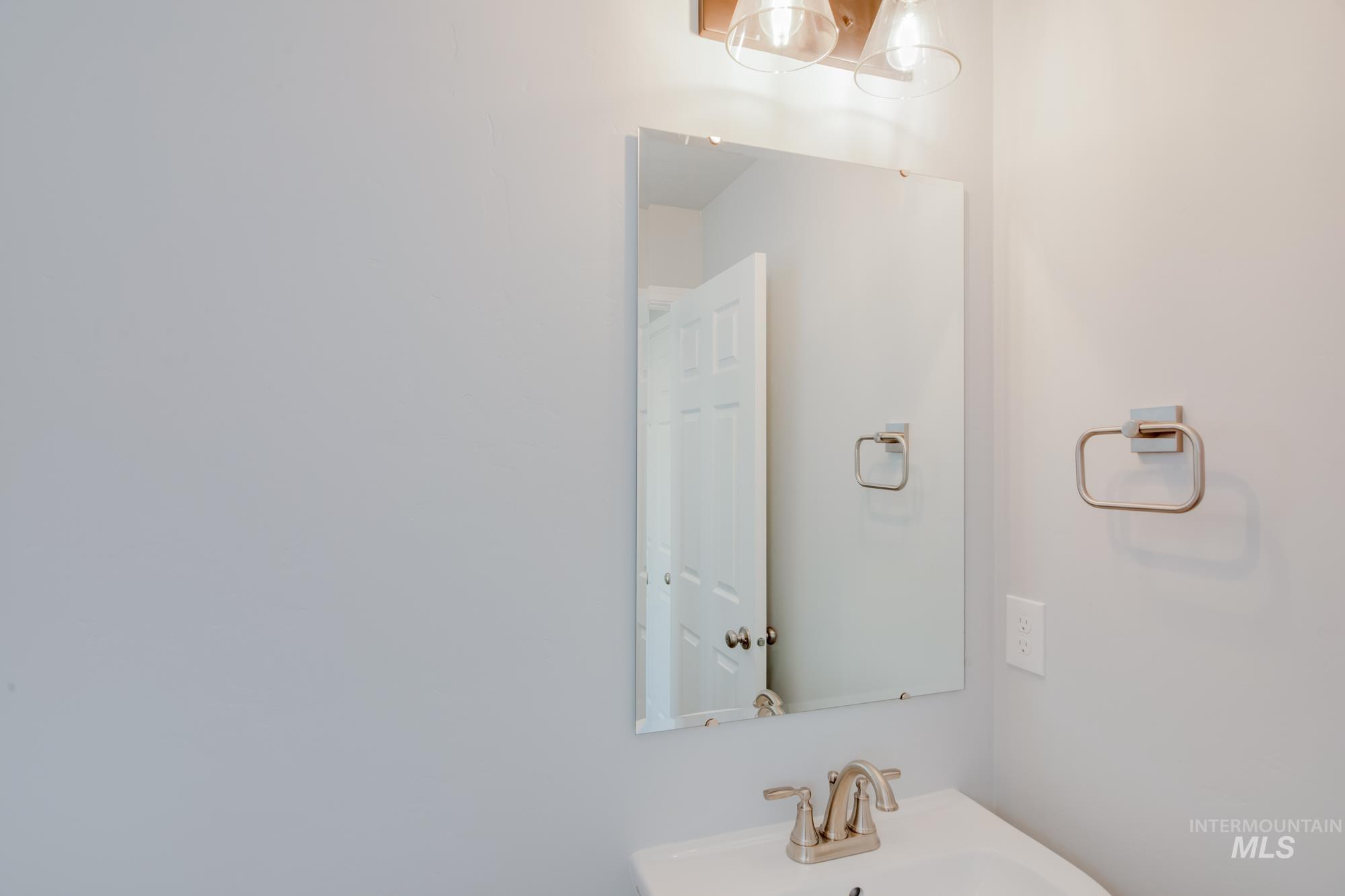 2810 N Arroyo Vista Way Property Photo 9