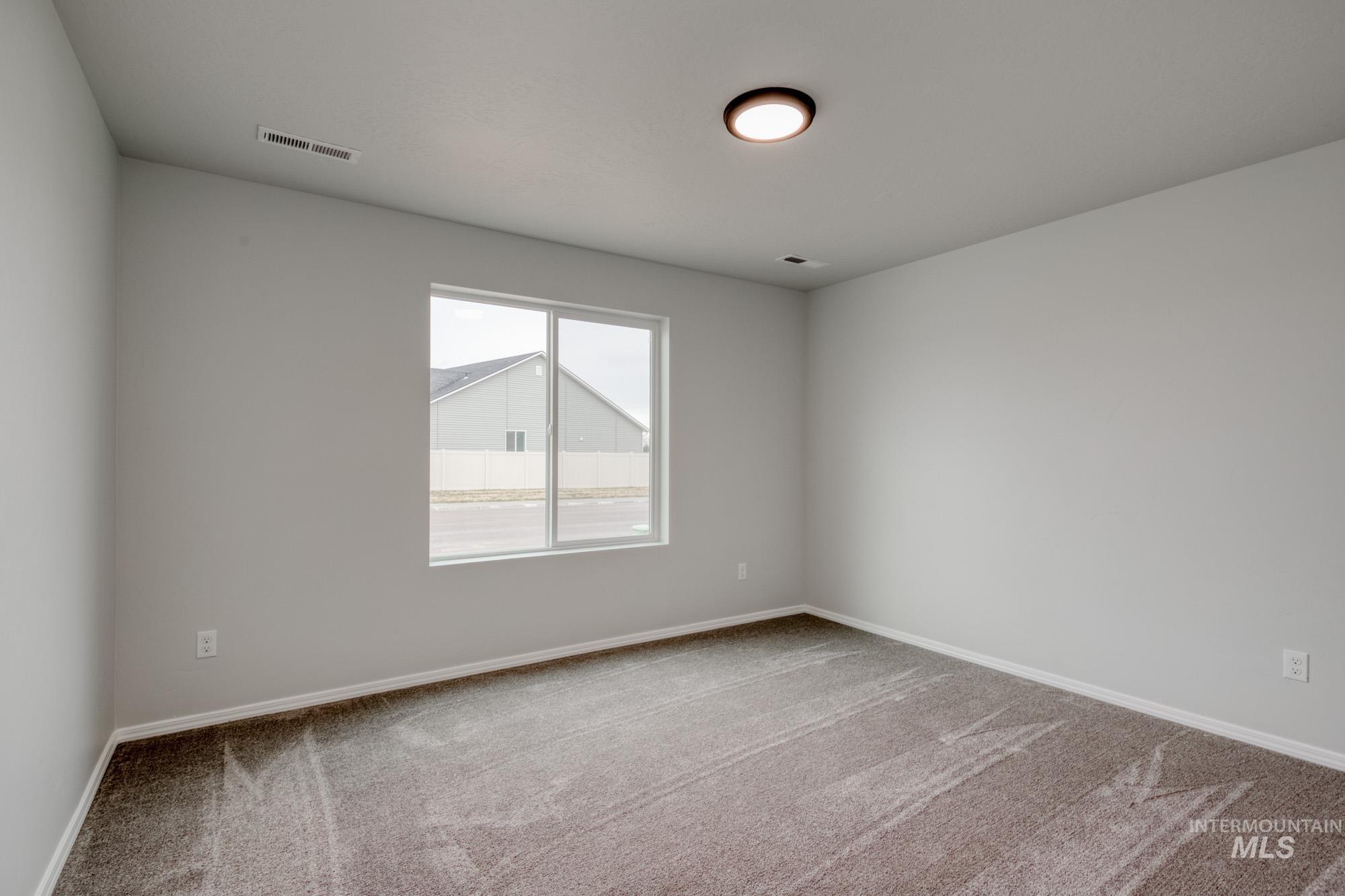 2752 N Arroyo Vista Way Property Photo 3