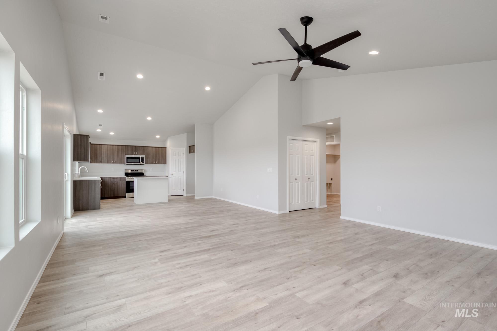 2752 N Arroyo Vista Way Property Photo 12