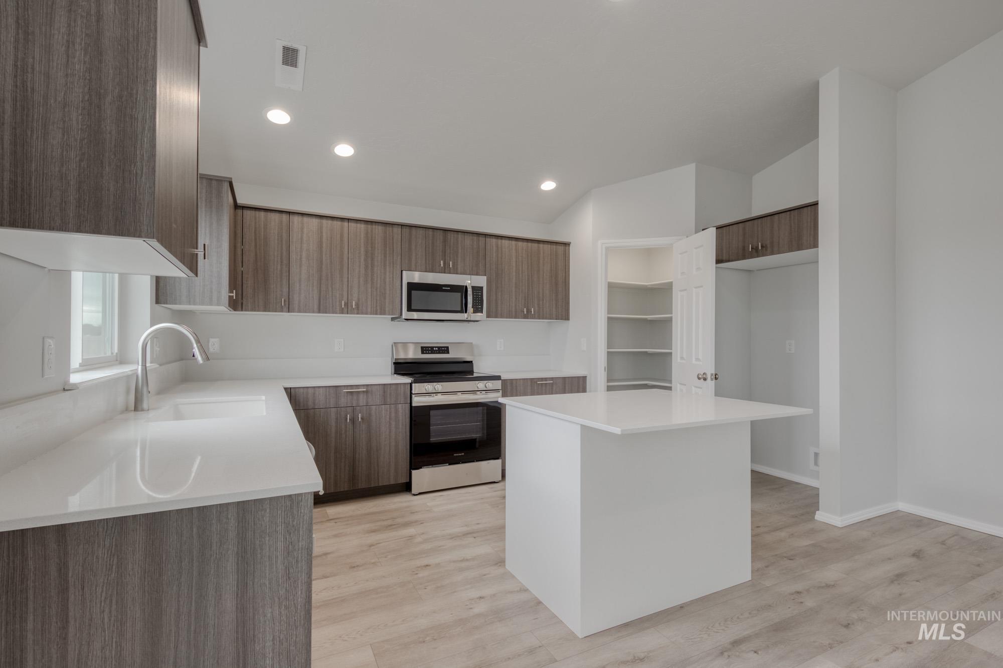 2752 N Arroyo Vista Way Property Photo 17