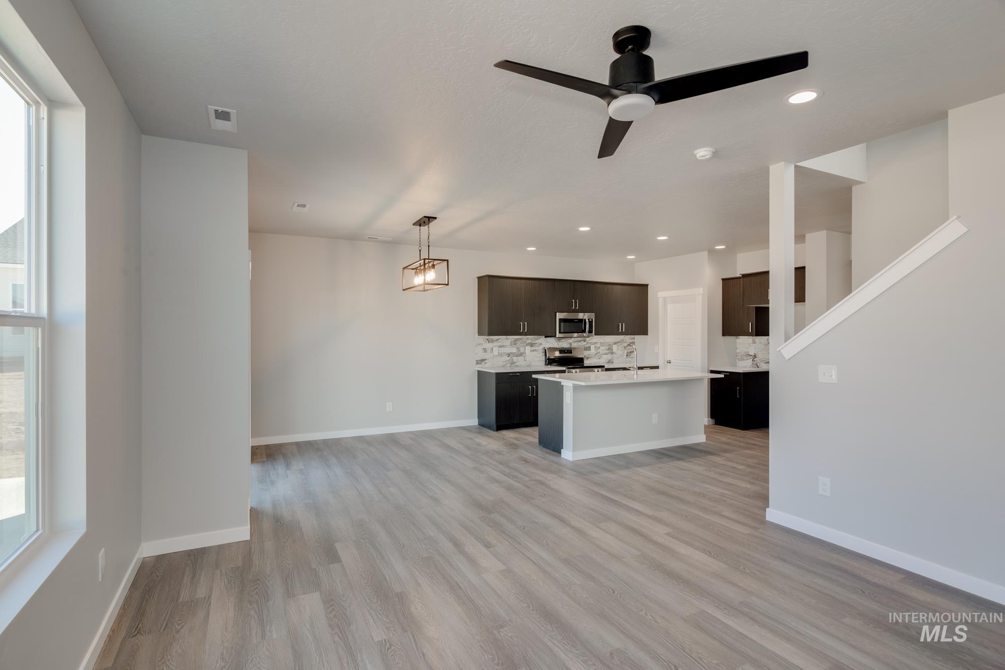 2336 W Opalite Dr Property Photo 8