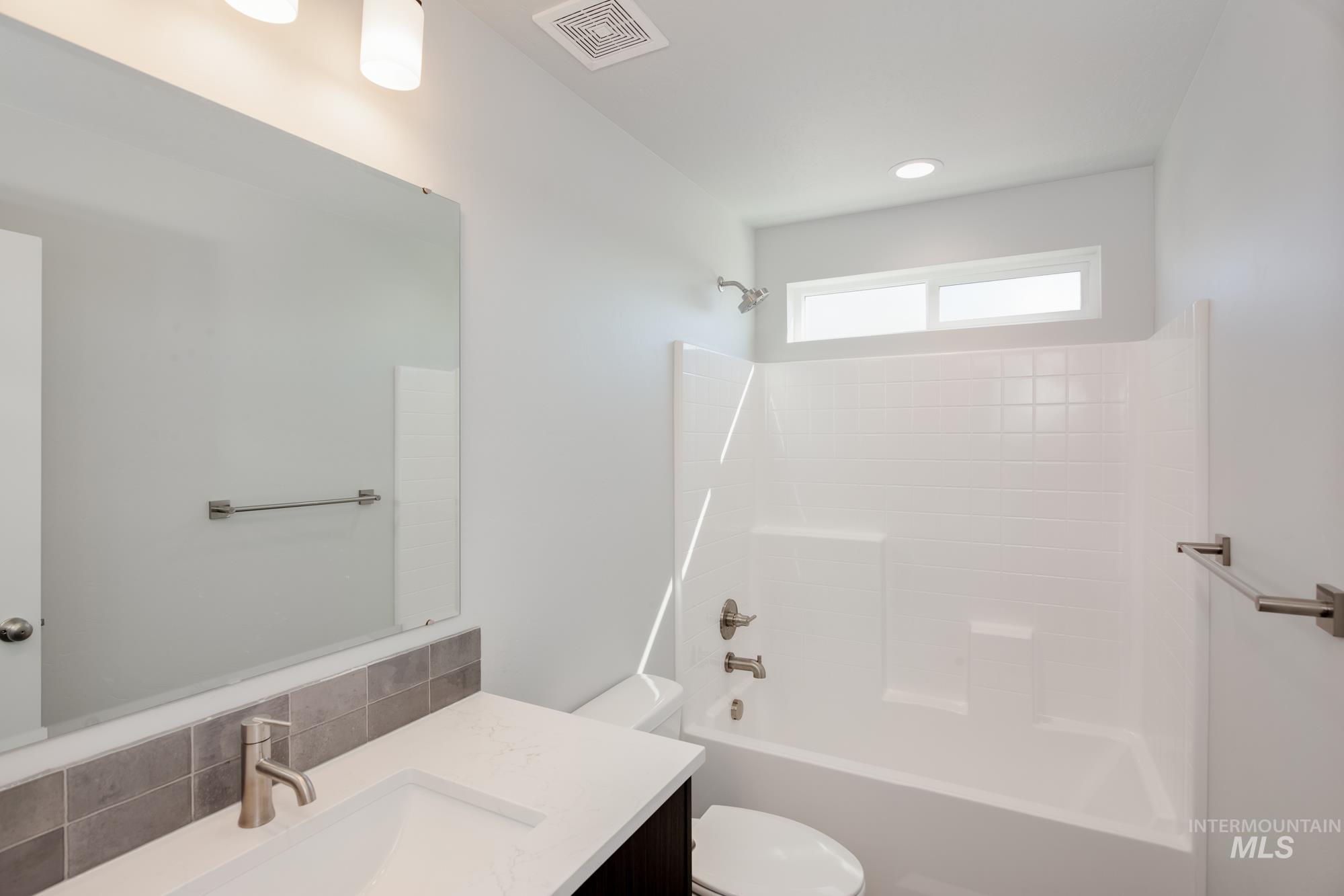 2336 W Opalite Dr Property Photo 15