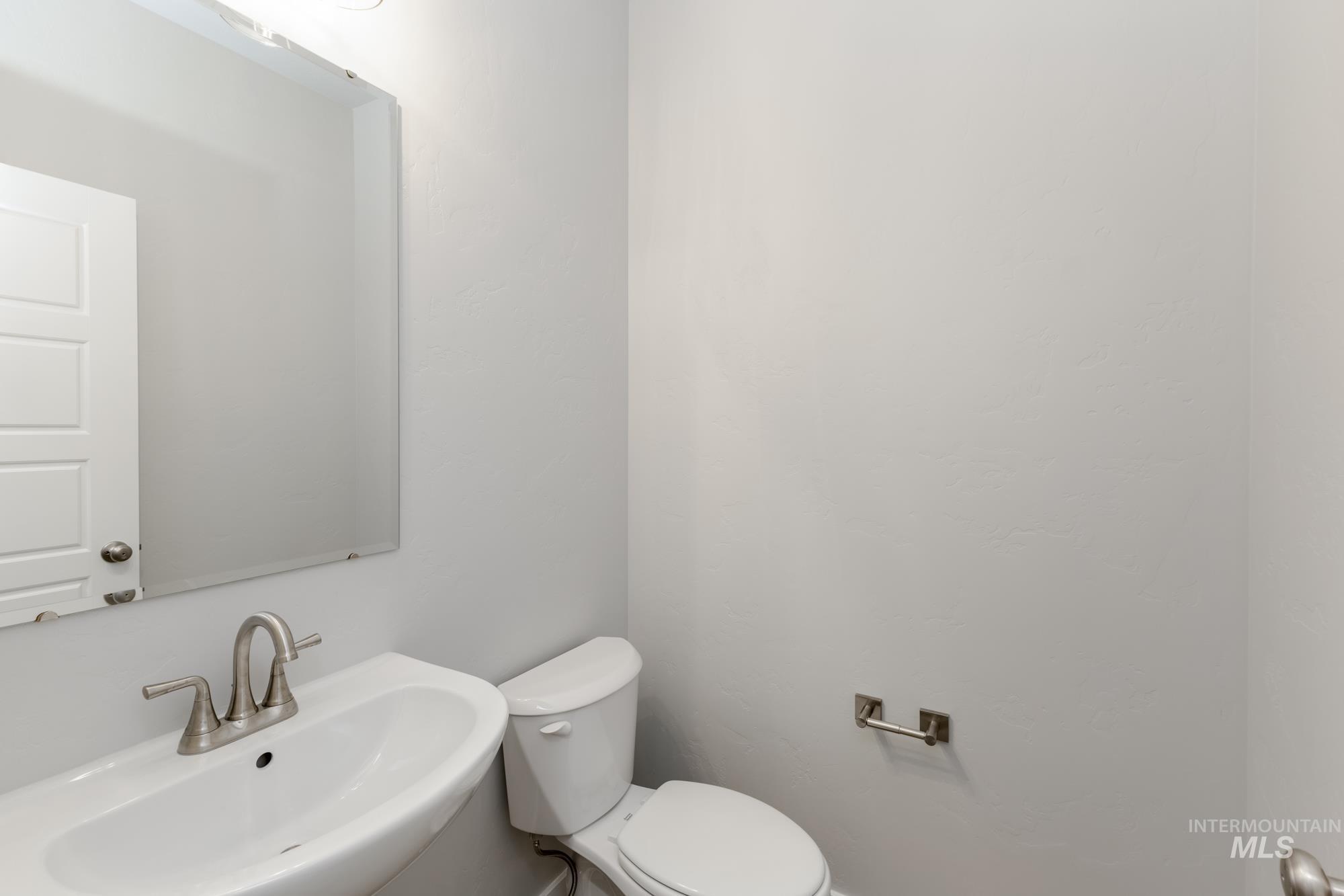 2324 W Opalite Dr Property Photo 9