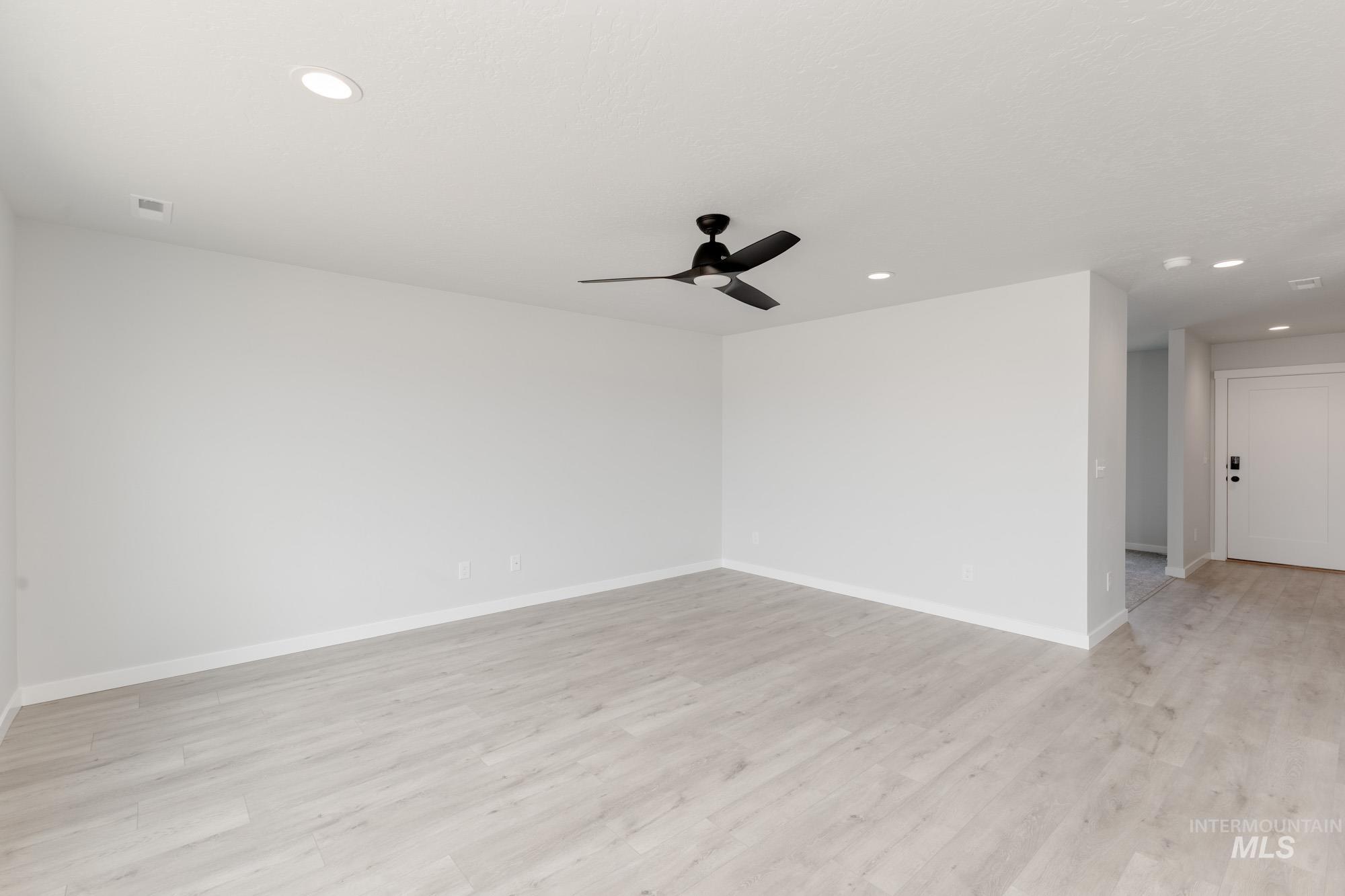 5391 S Memory Pl Property Photo 11
