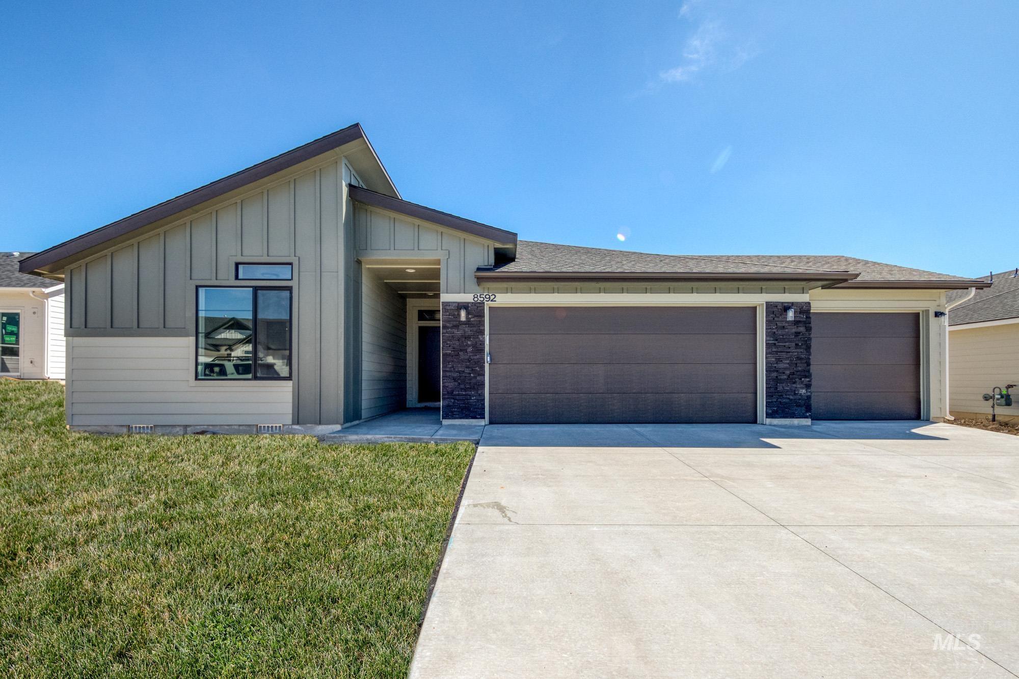 8592 S Tyrion Way Property Photo