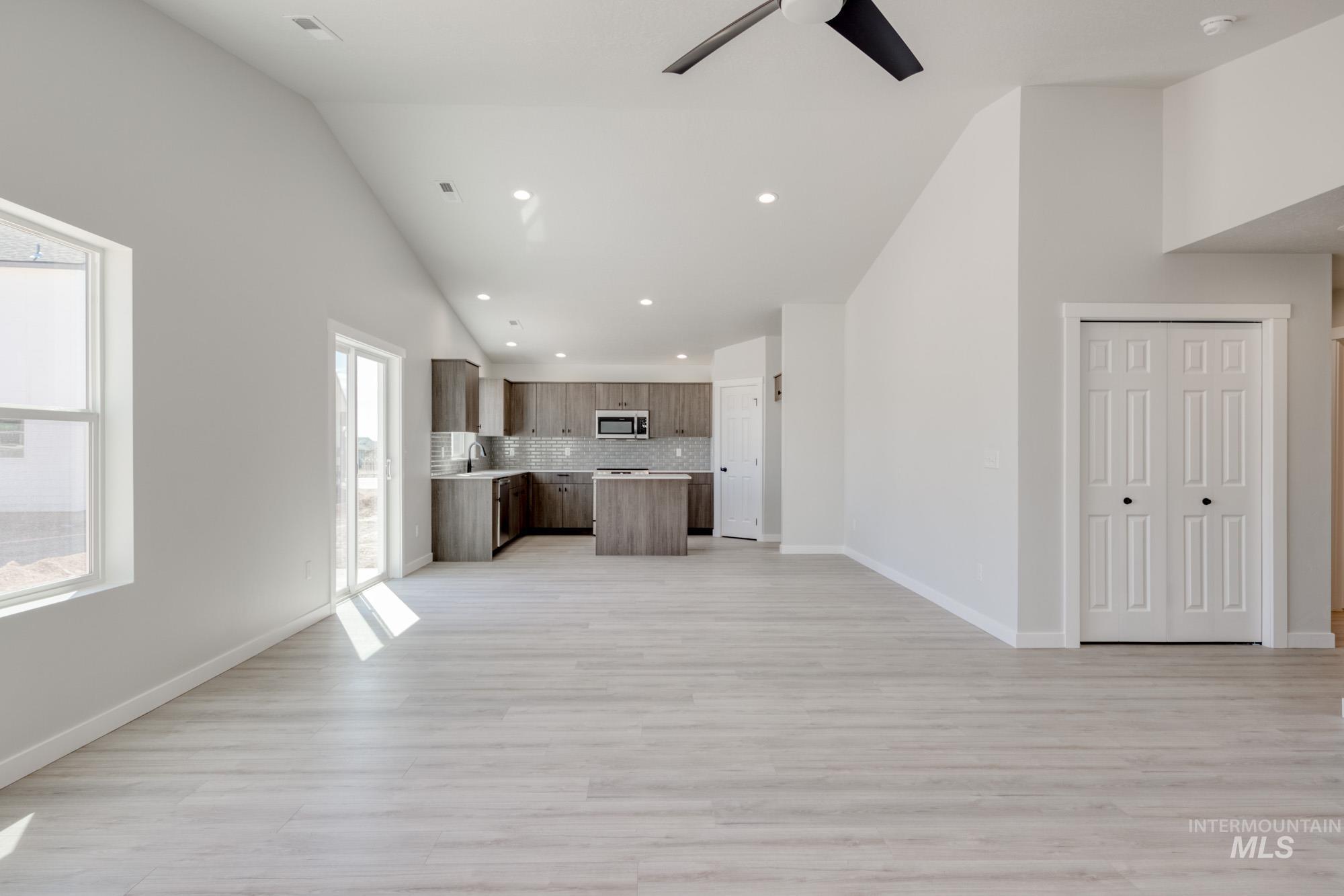 8592 S Tyrion Way Property Photo 9