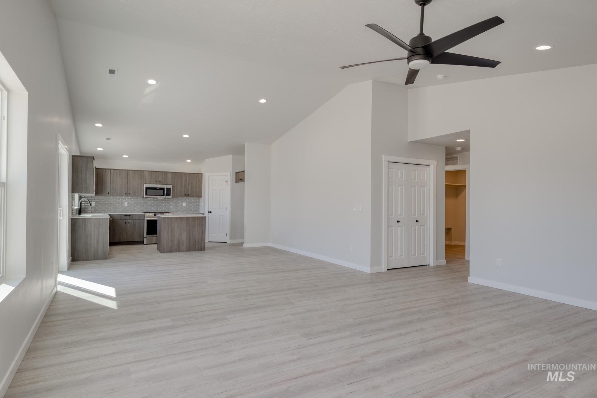 8592 S Tyrion Way Property Photo 10