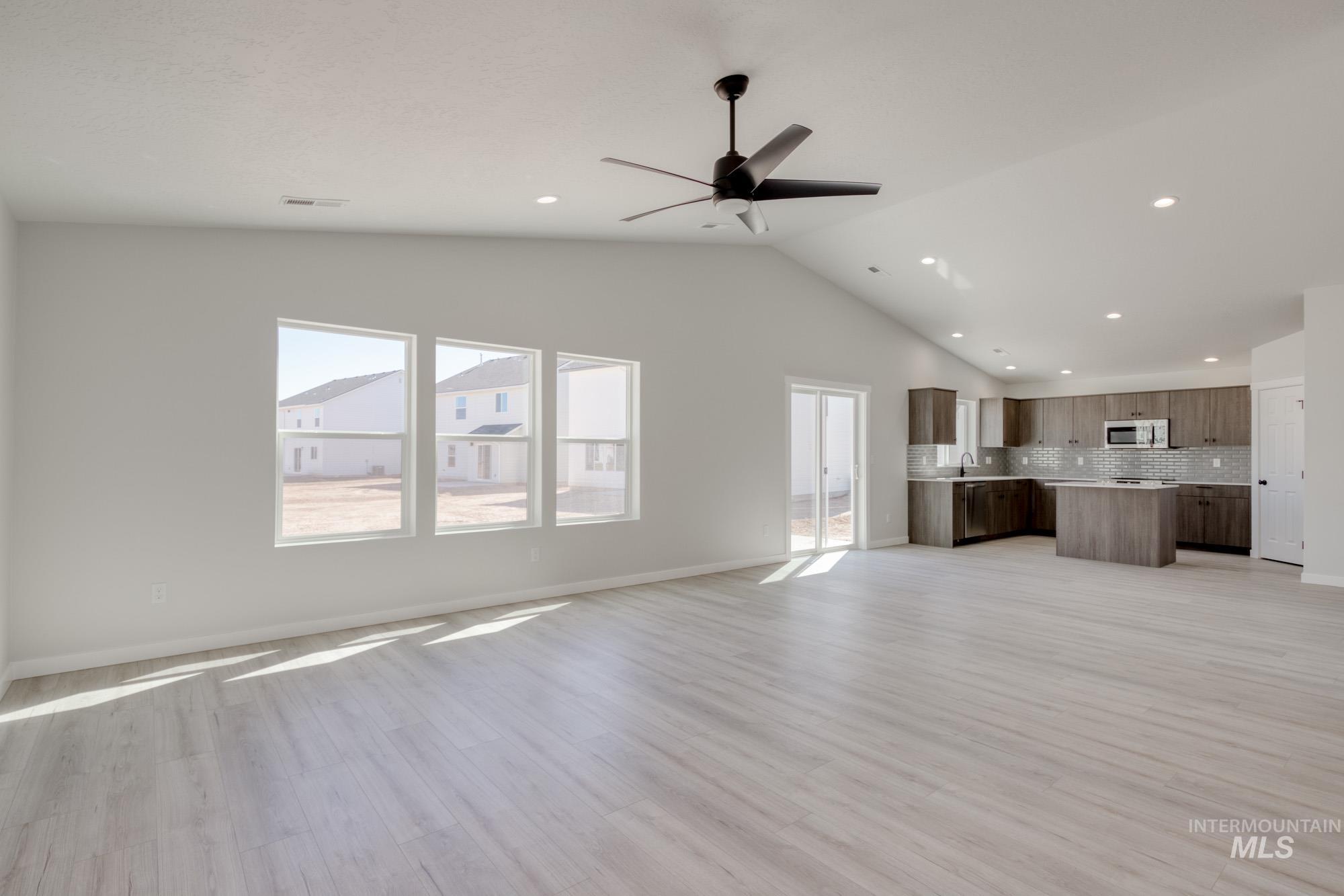 8592 S Tyrion Way Property Photo 11