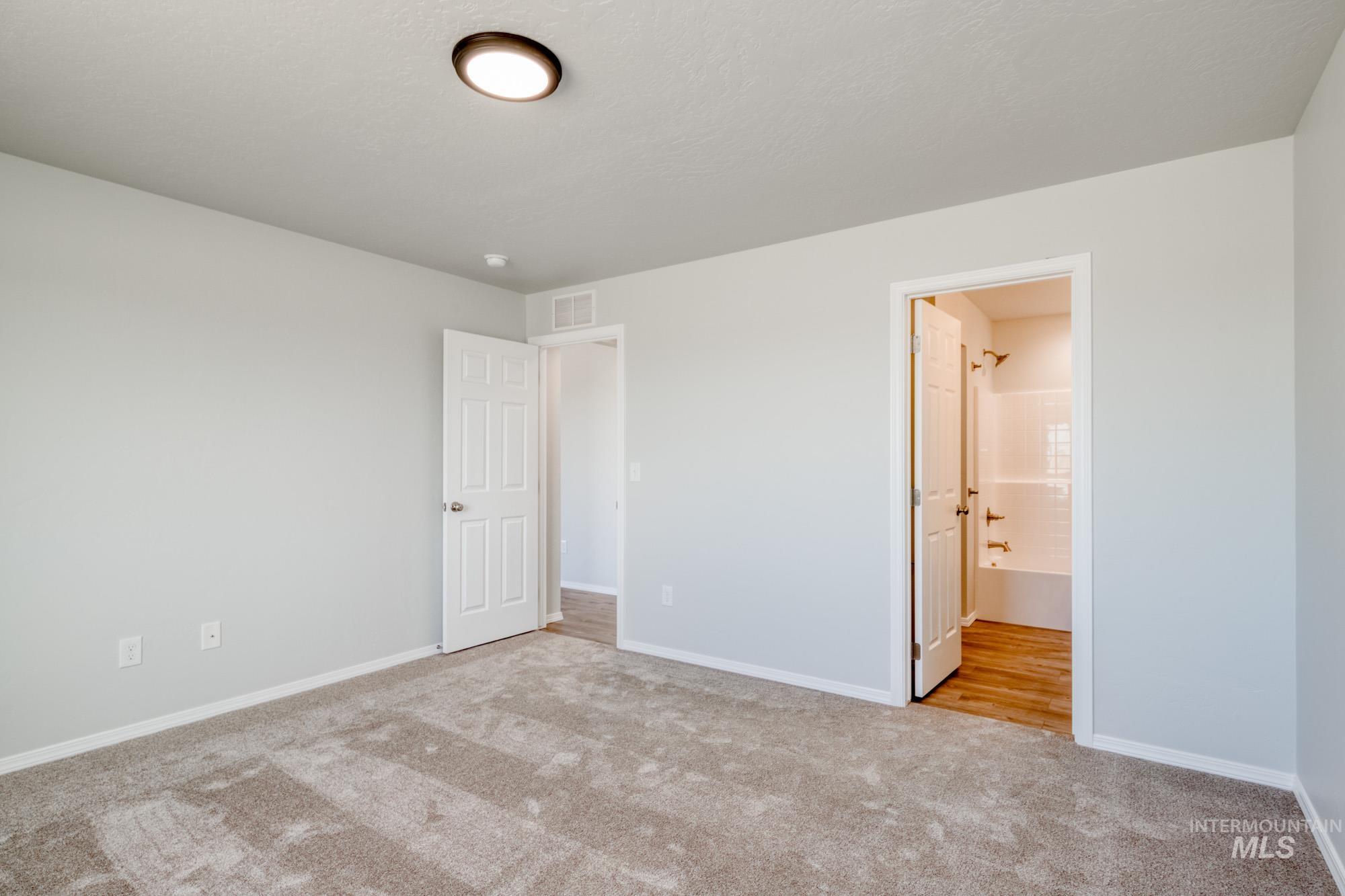 16307 Grade Ave Property Photo 18