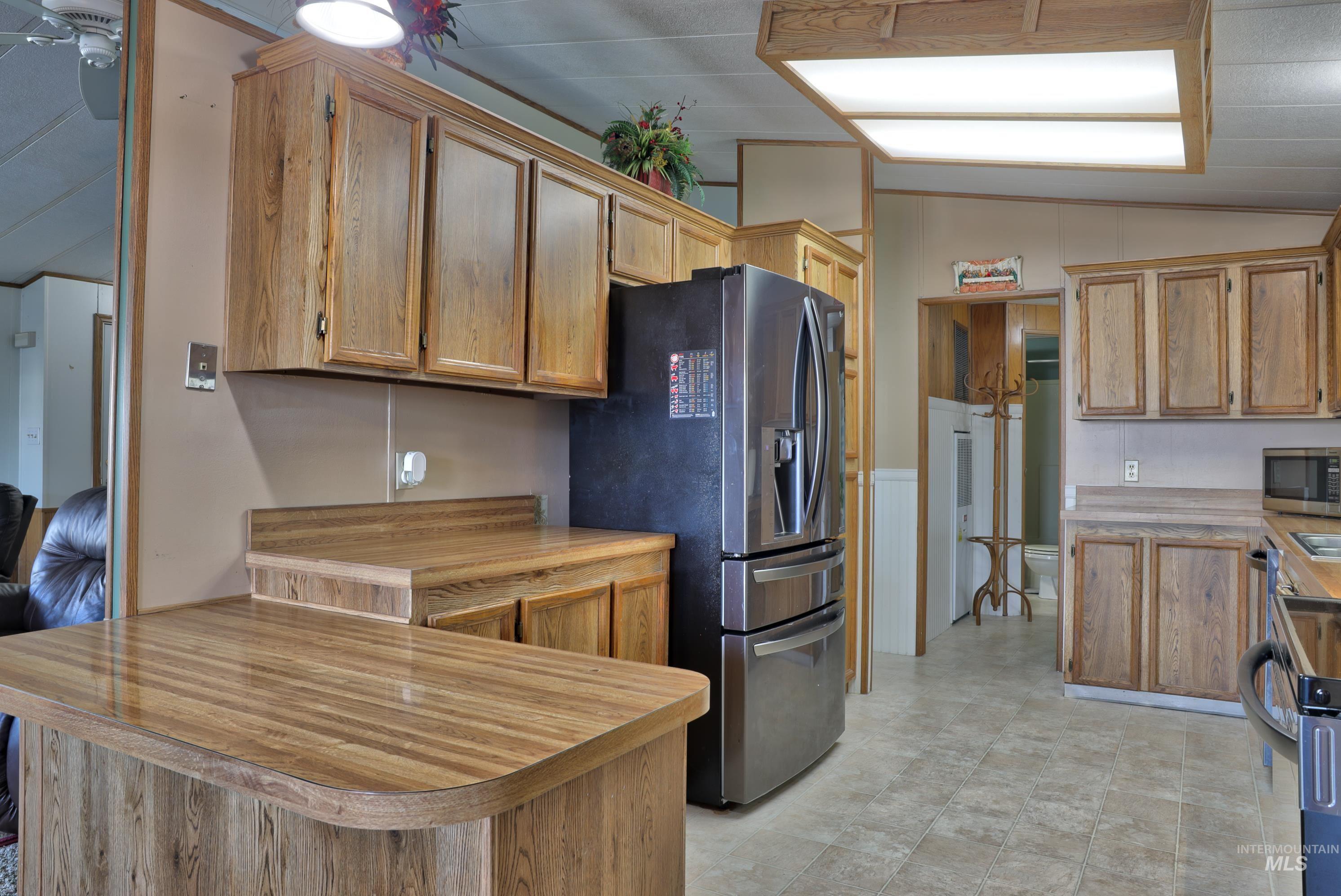 2392 N Patricia Ln Property Photo 6