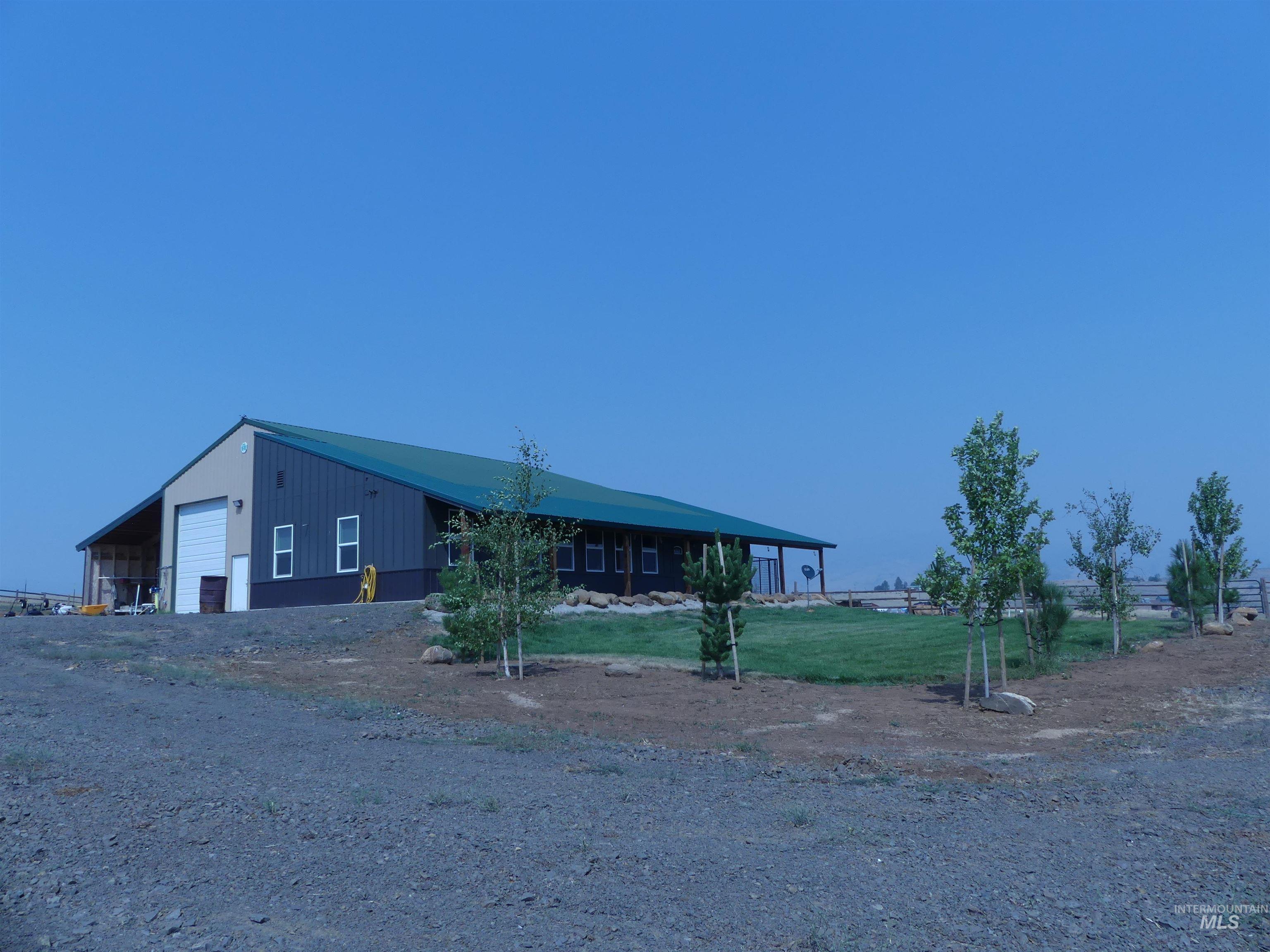 2193 Apple Lane Property Photo 8