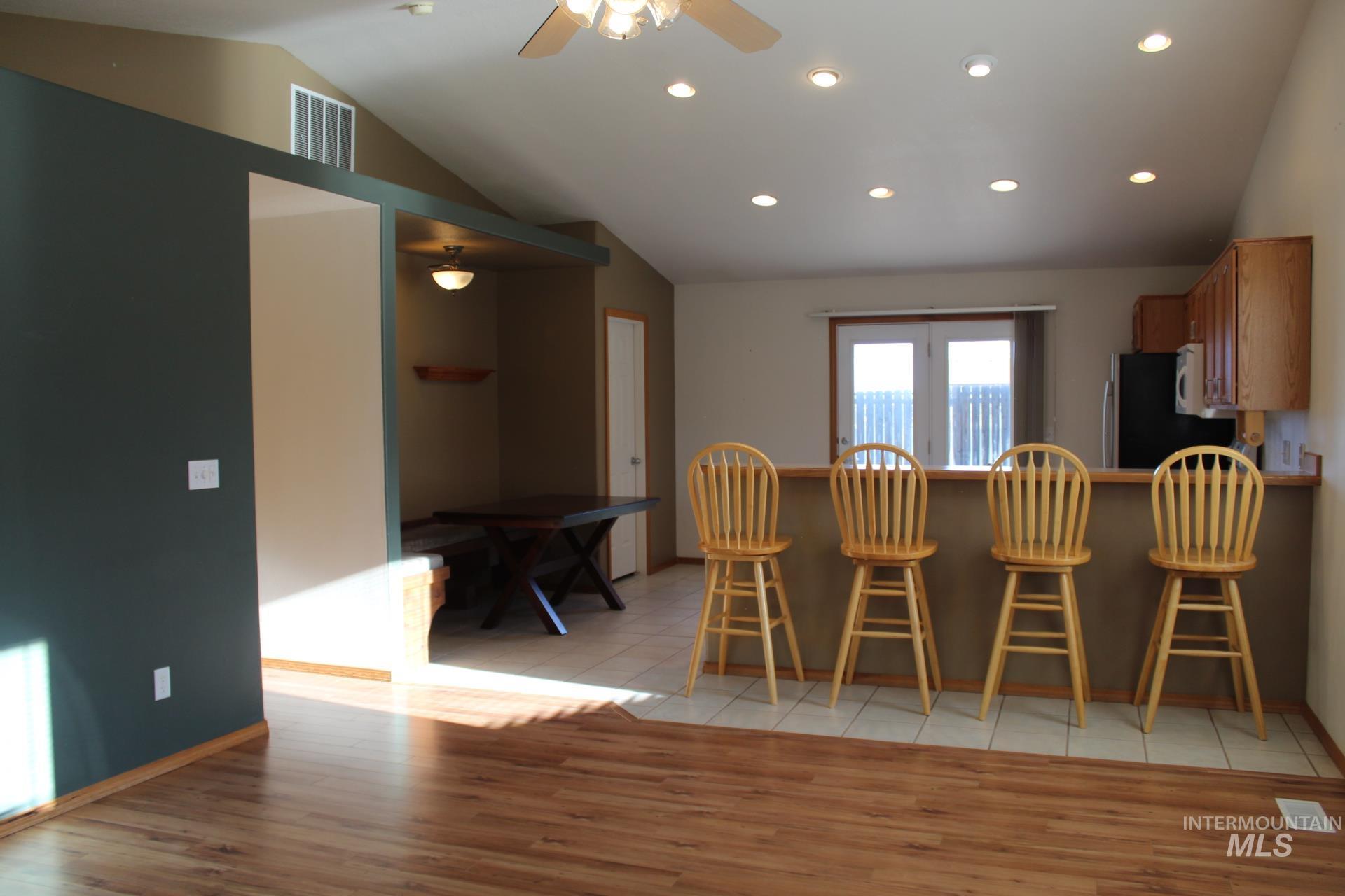 583 Bluebell Avenue Property Photo 5