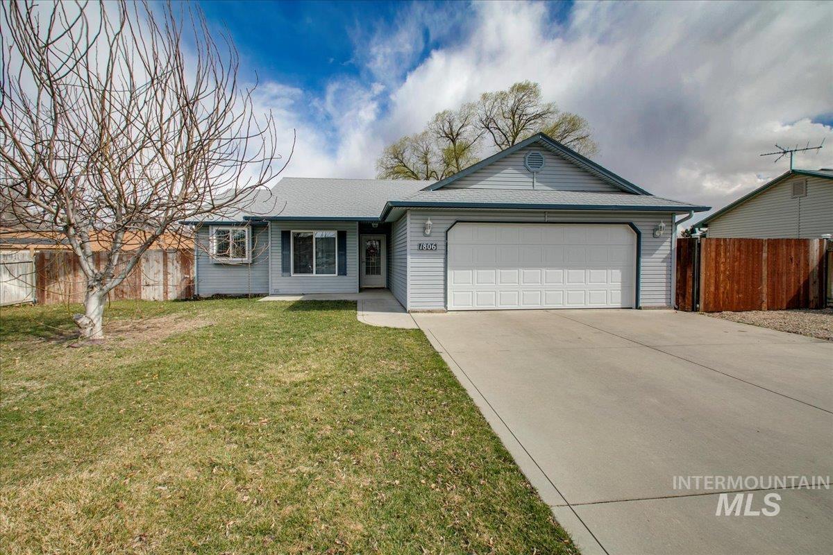 1806 Emerald Dr Property Photo