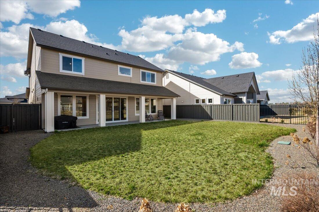 6636 S Steeple Avenue Property Photo 15