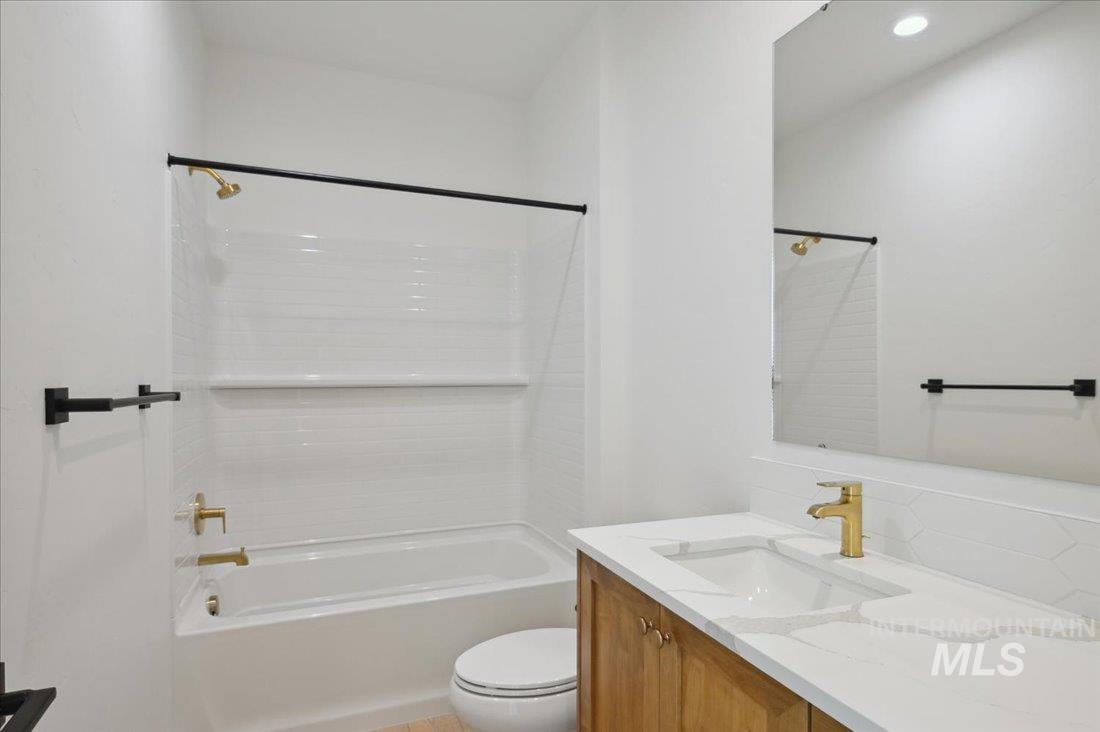 5497 N Patimos Ave Property Photo 24