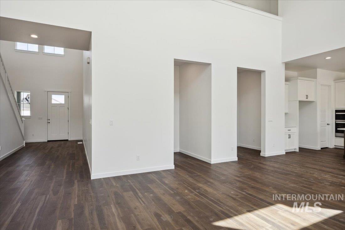 5321 N Sweet Clover Ave Property Photo 8