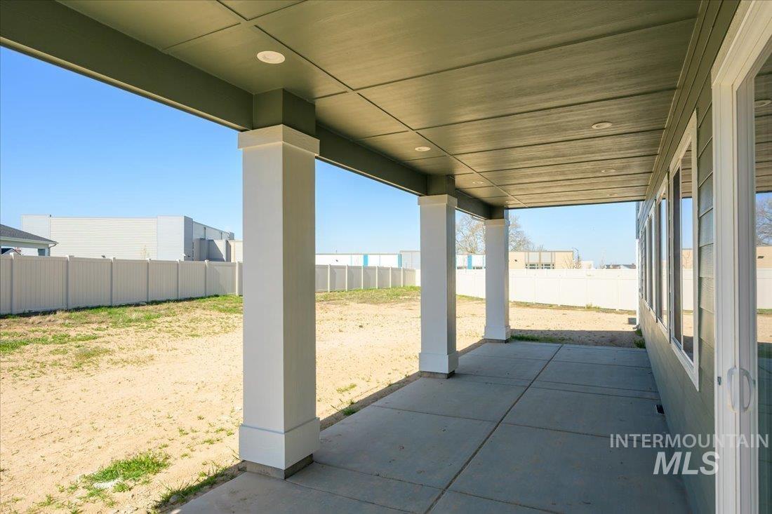 5321 N Sweet Clover Ave Property Photo 35
