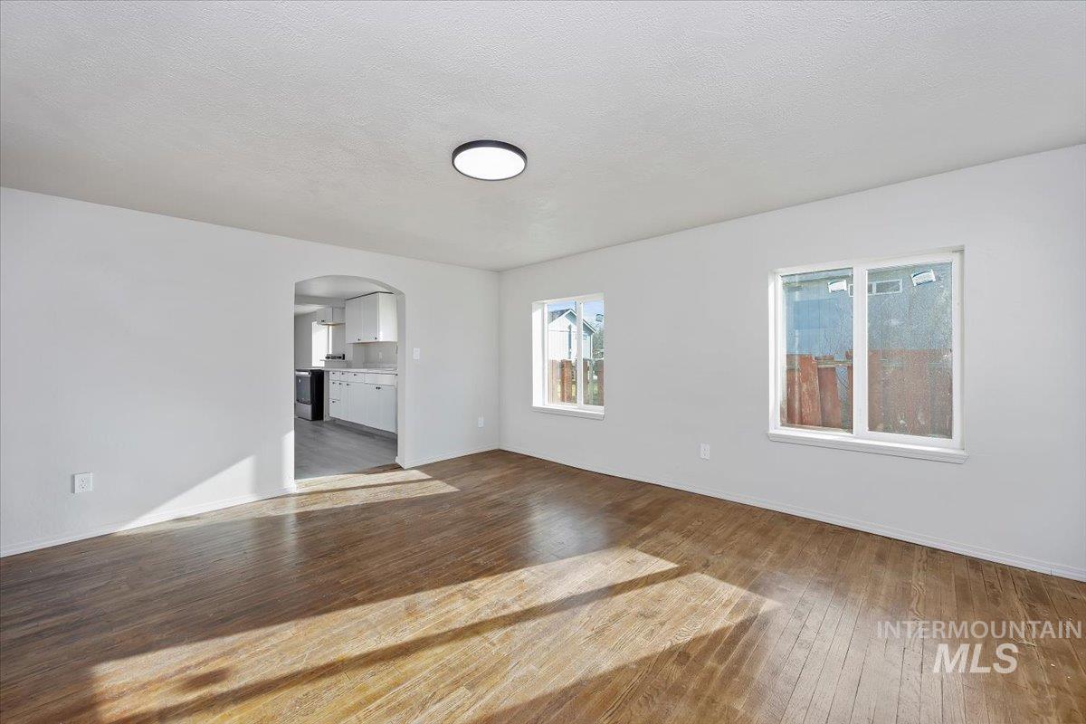 314 Monroe Street Property Photo 4