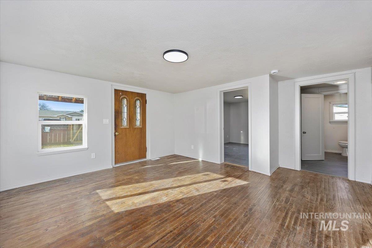 314 Monroe Street Property Photo 6